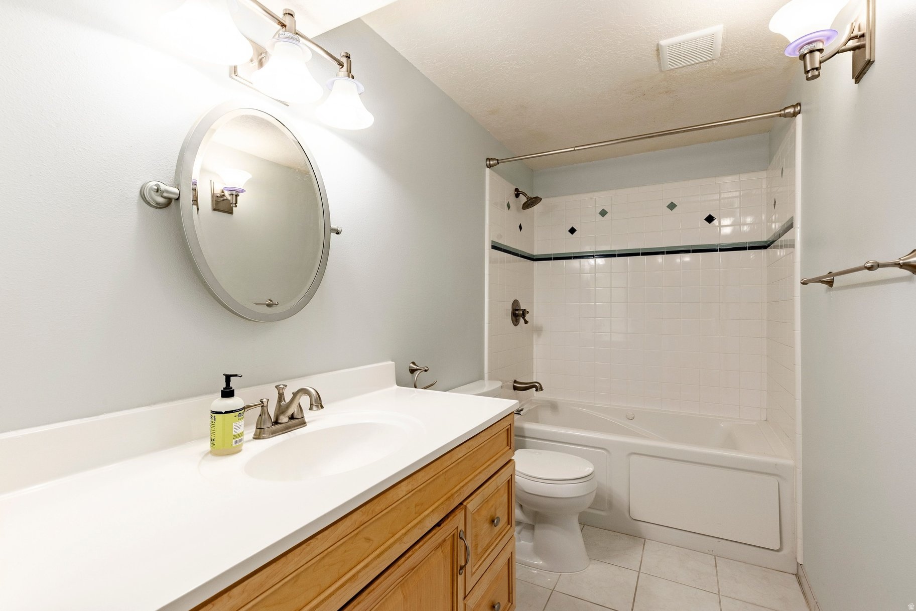 RED PINE ESTATES - Residential