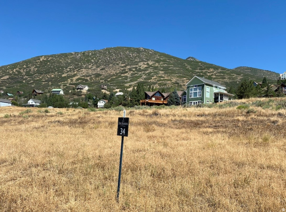 THE RESERVE - Land