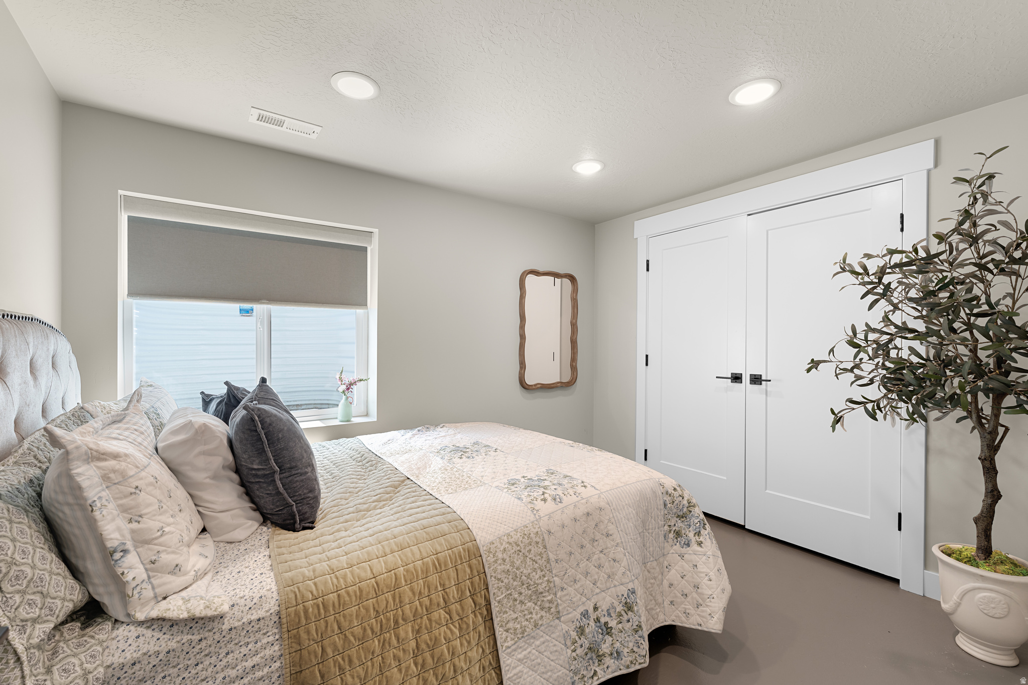RIDGE - Residential