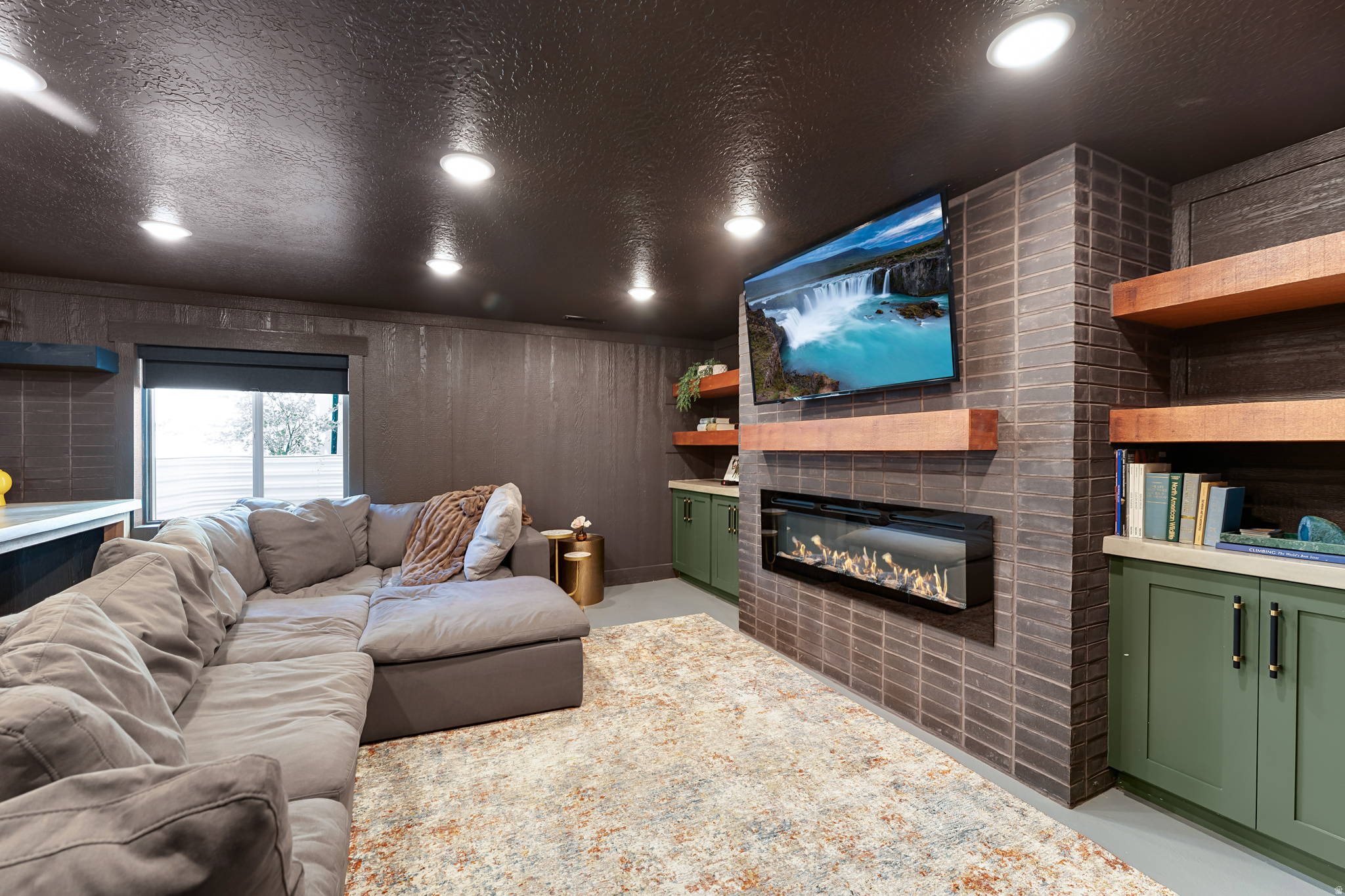 RIDGE - Residential
