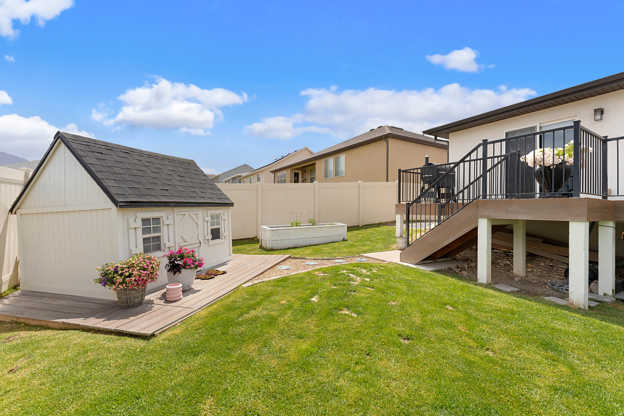 RIDGE - Residential