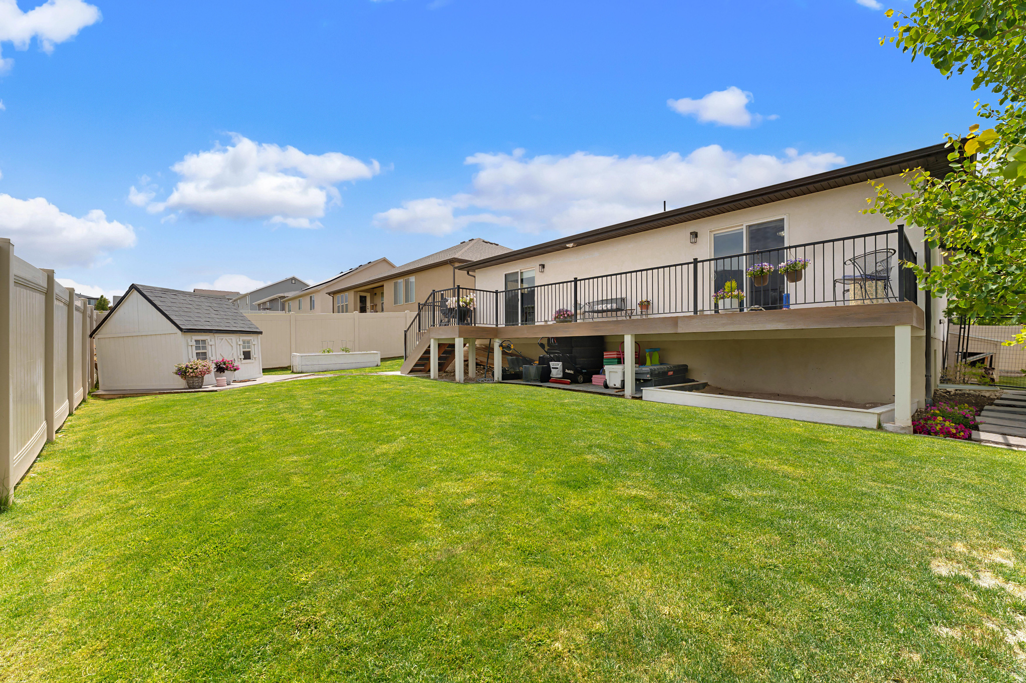 RIDGE - Residential