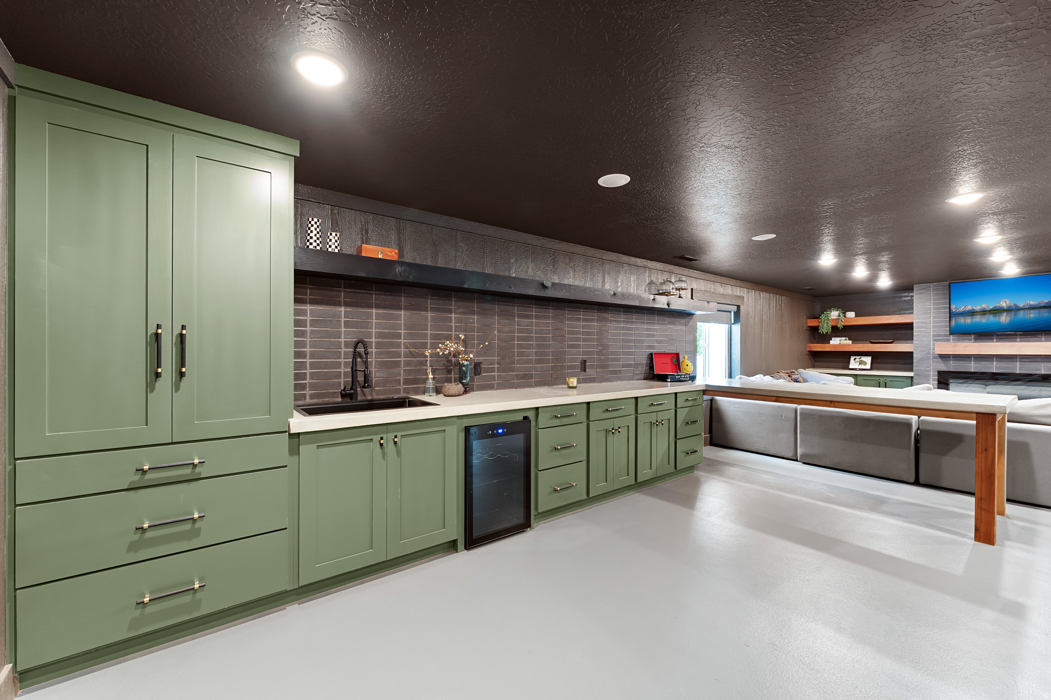 RIDGE - Residential
