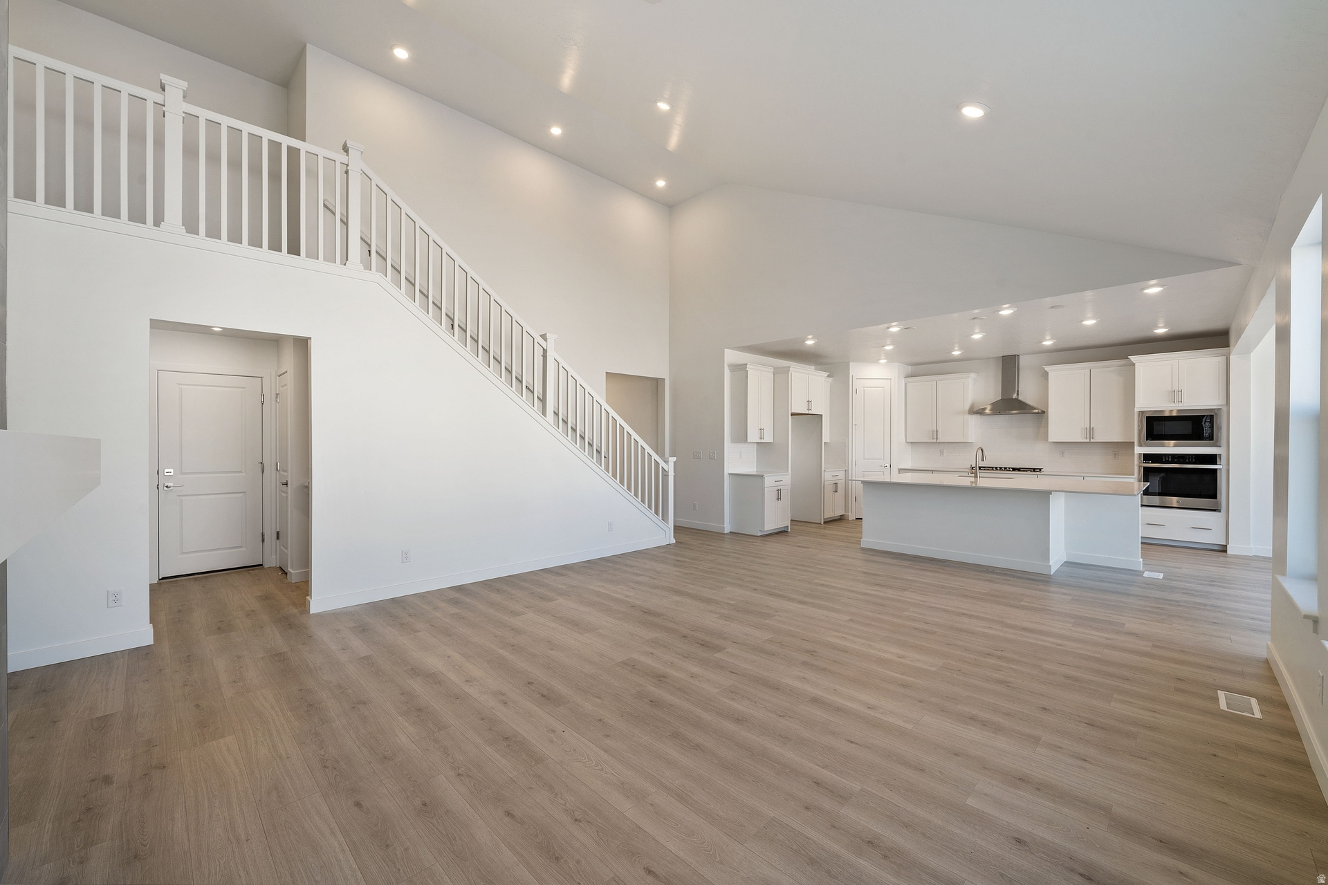 HERON HILLS - Residential