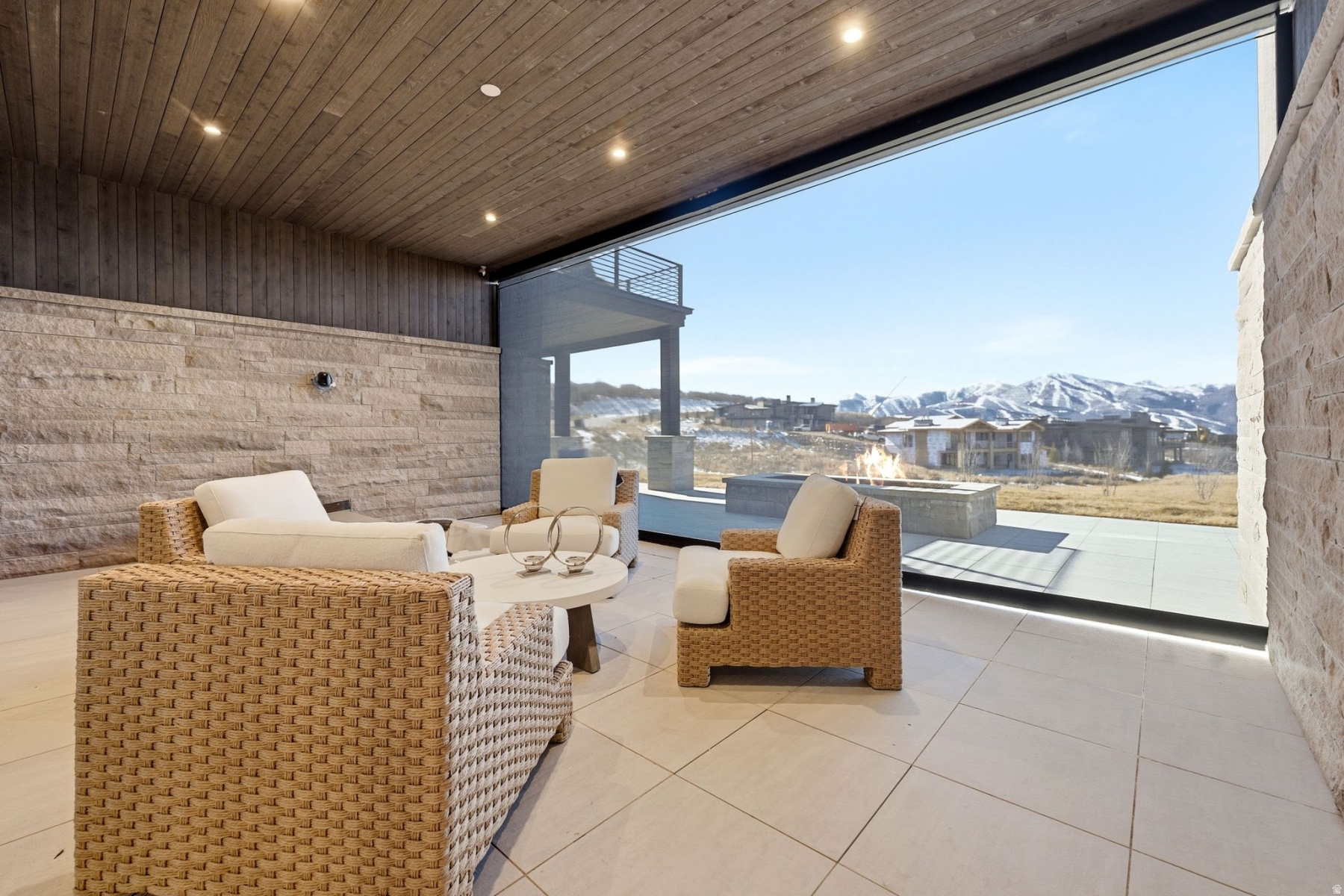 TUHAYE - Residential