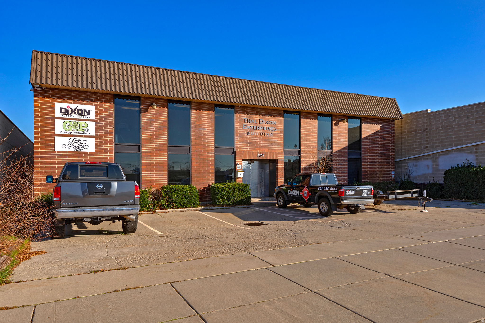 PARK - Commercial Sale