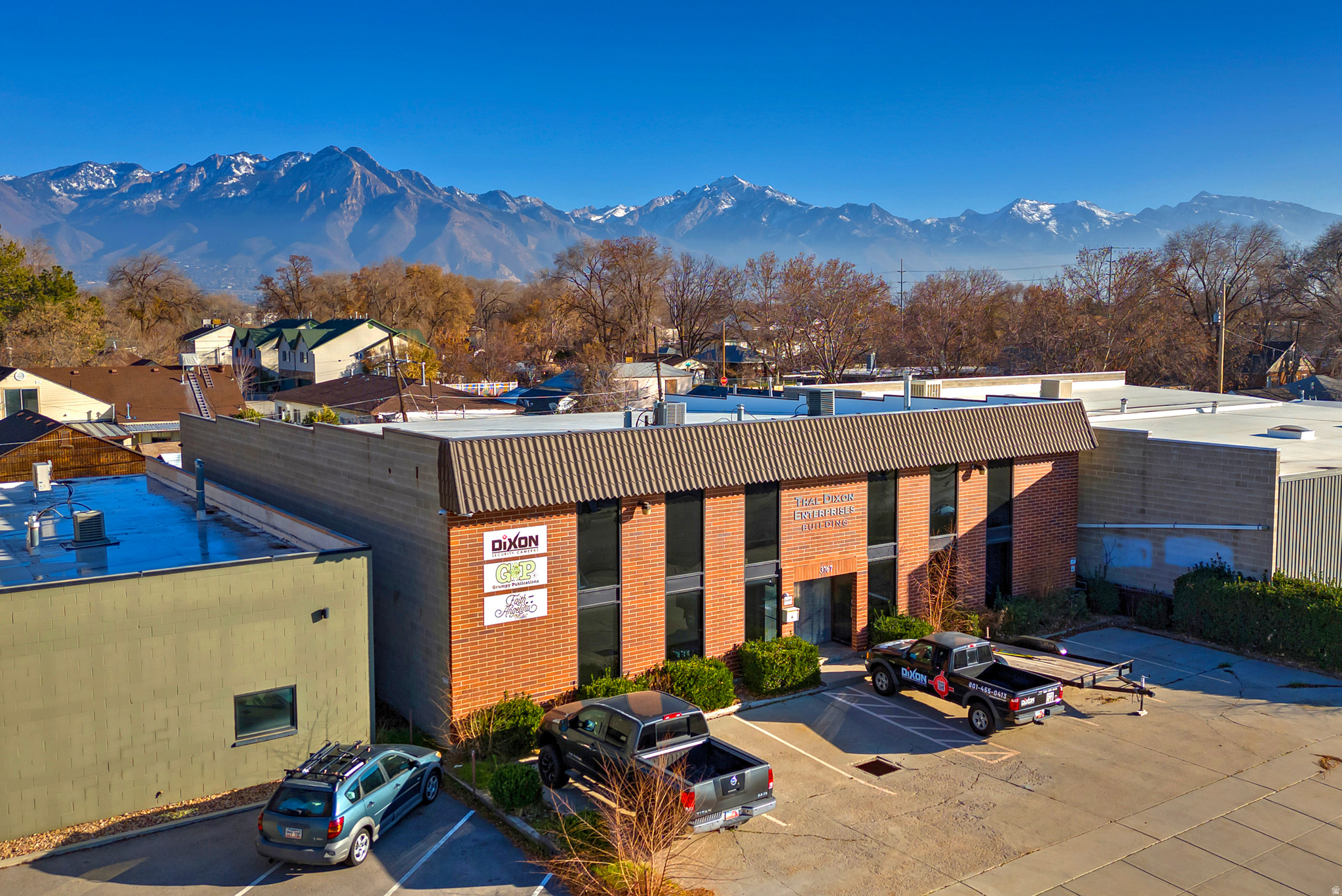 PARK - Commercial Sale