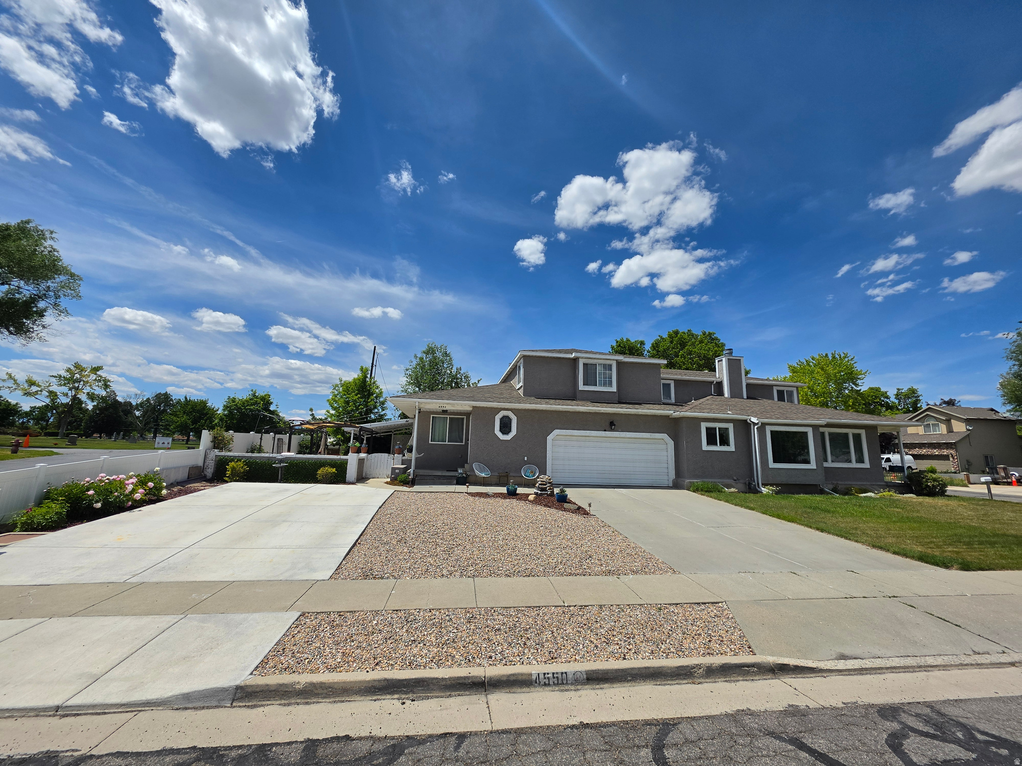 MEADOWS - Residential