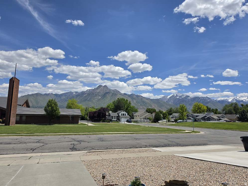 MEADOWS - Residential