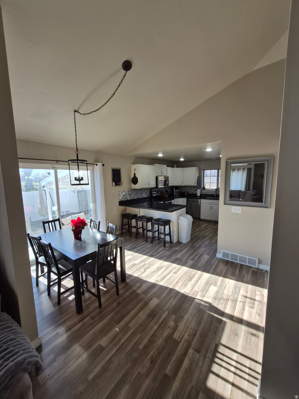 MEADOWS - Residential