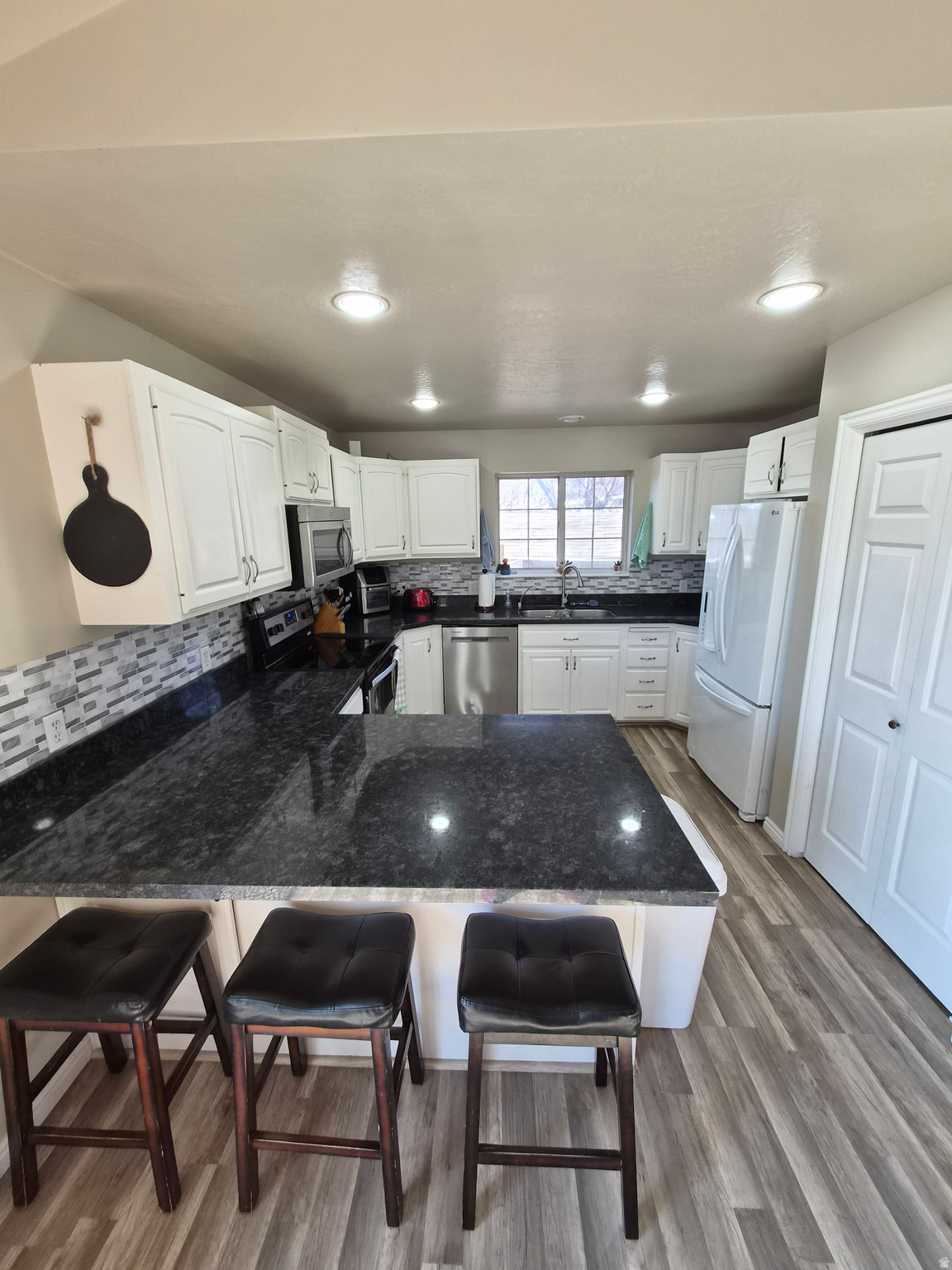 MEADOWS - Residential