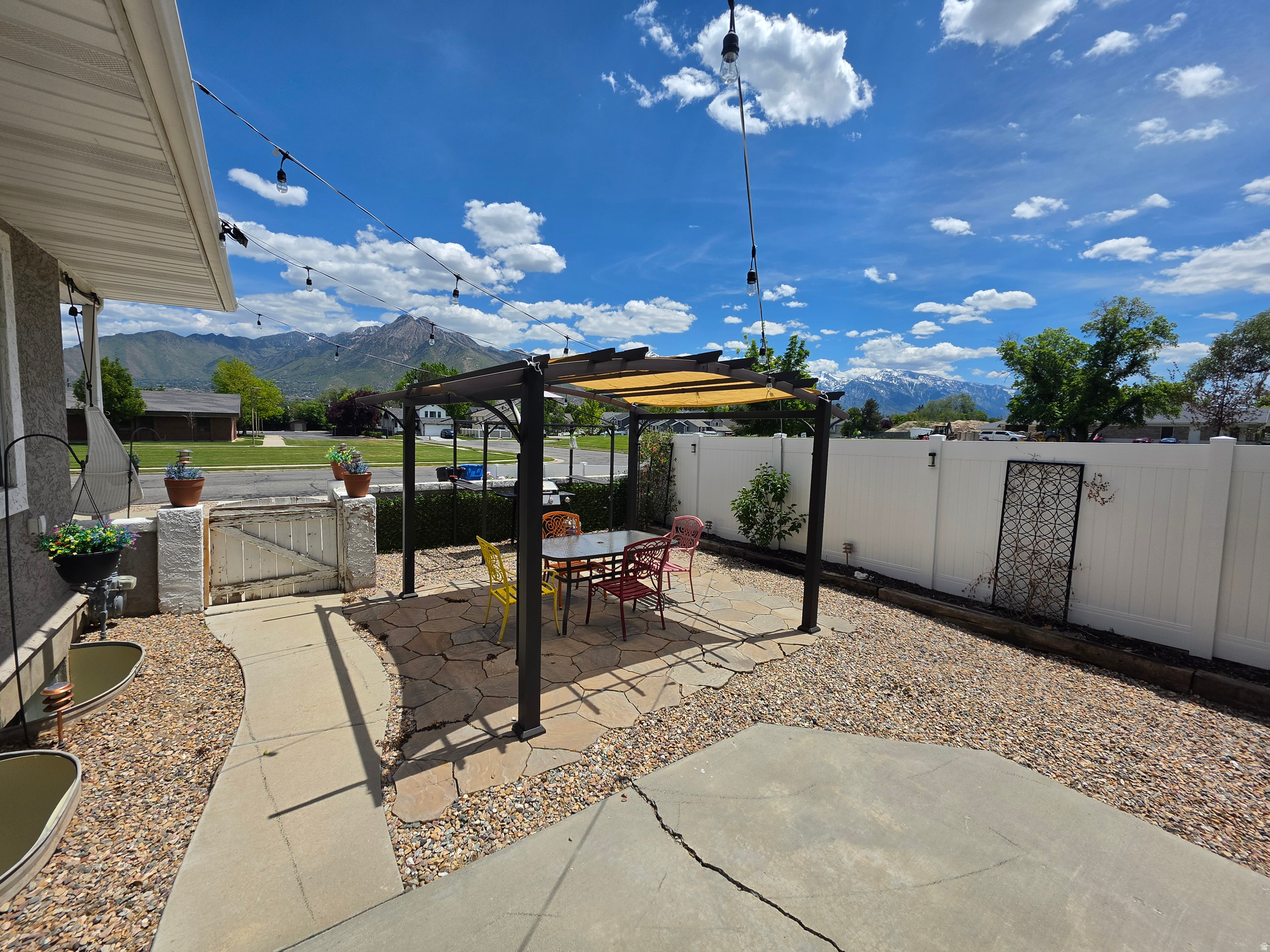 MEADOWS - Residential