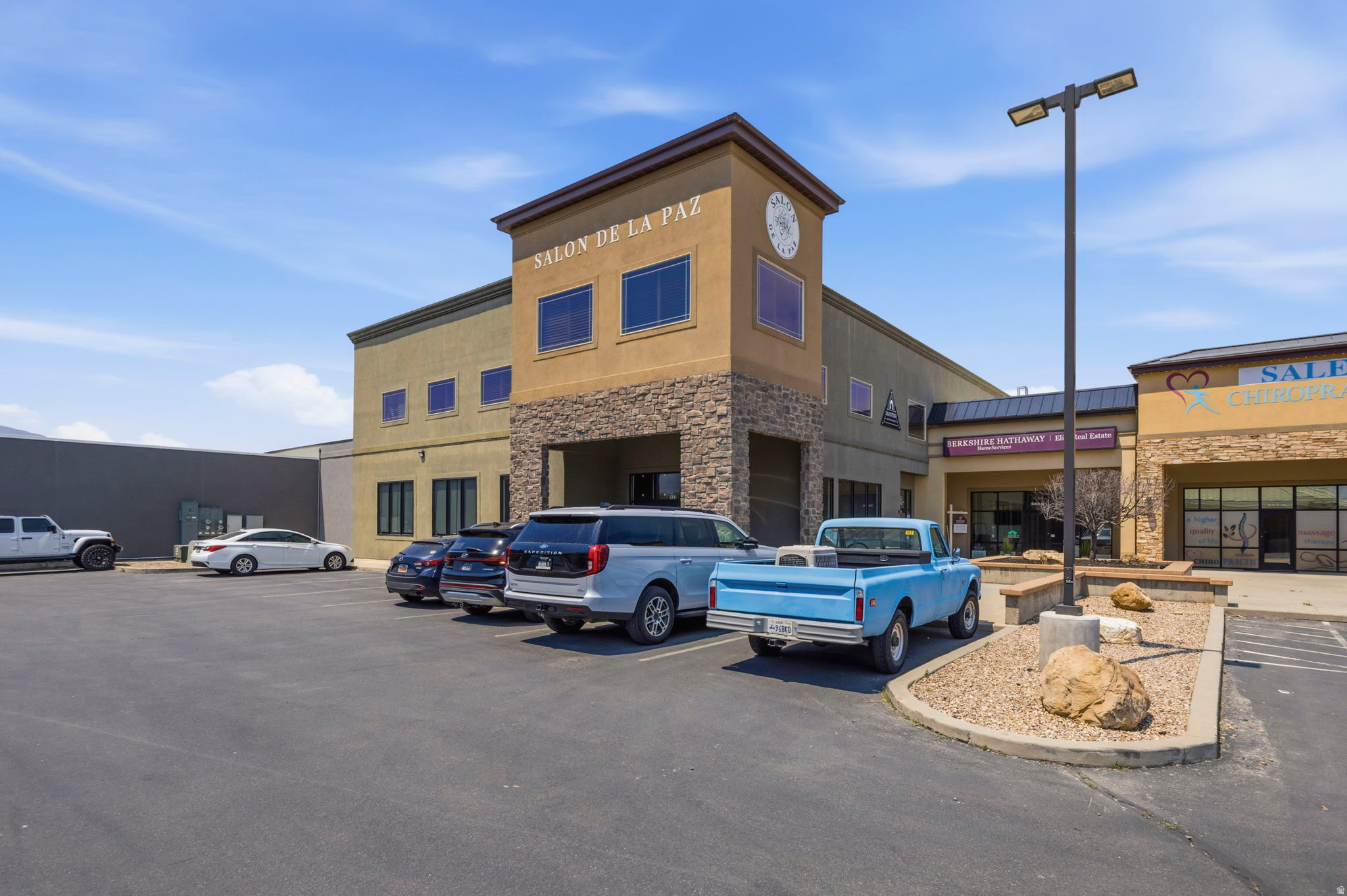LOCATION LOCATION LOCATION! Great Opportunity for Retail, Office or Both! Start or Grow your business in the very well established South Valley Plaza   Salem is one of the fastest growing cities in South Utah County. This location is right on SR 198 with multiple access points. Owner run HOA. 7309 Sq ft Main floor Suite. Has been used as Hair/Nail Salon with additional spa rooms. Also currently features additional office spaces and an extra large Event / Training Room.  Prior use was an ATV dealership. So much potential for Any Business.. Call for your private showing!