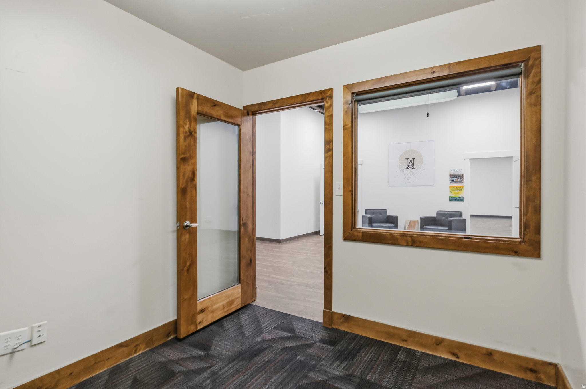 SOUTH VALLEY PLAZA - Commercial Sale