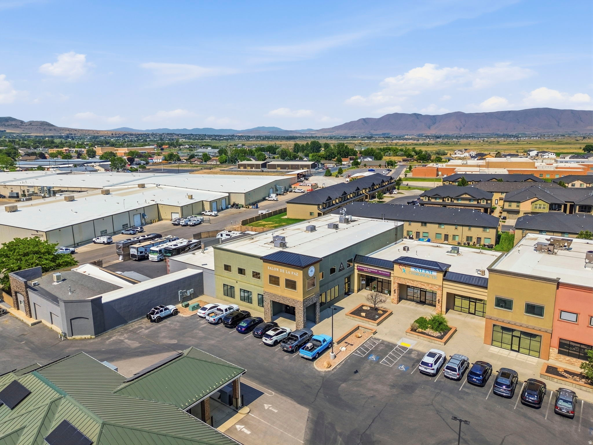 SOUTH VALLEY PLAZA - Commercial Sale