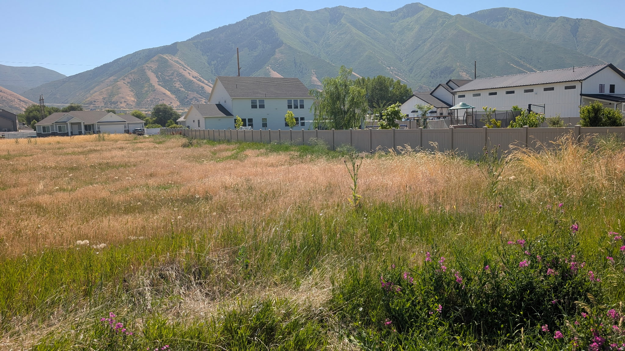 BENTLEY BROOK - Land