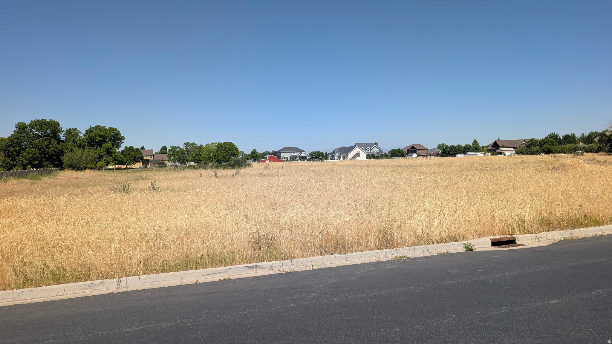 BENTLEY BROOK - Land