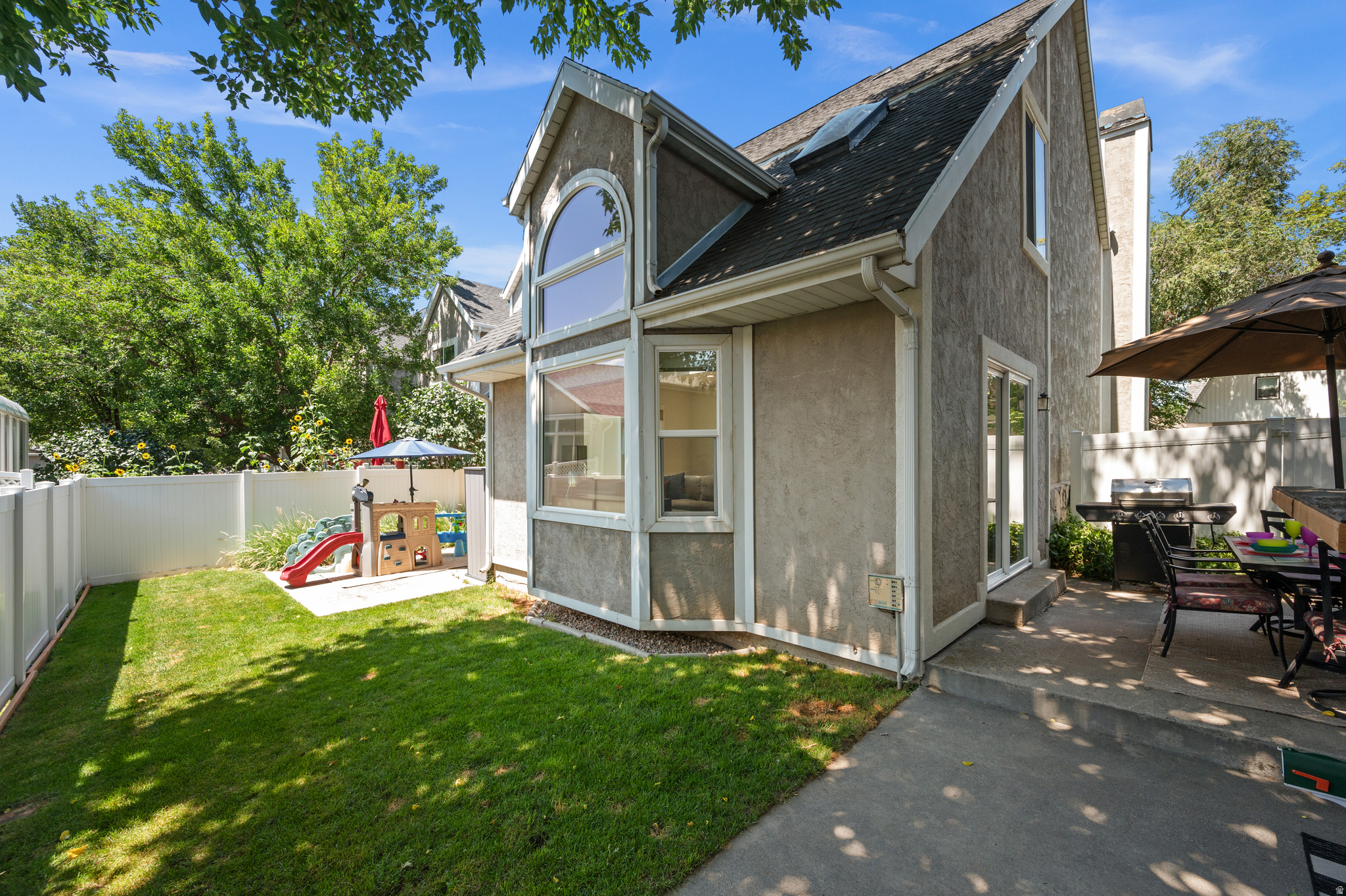 LUNDON STREET - Residential