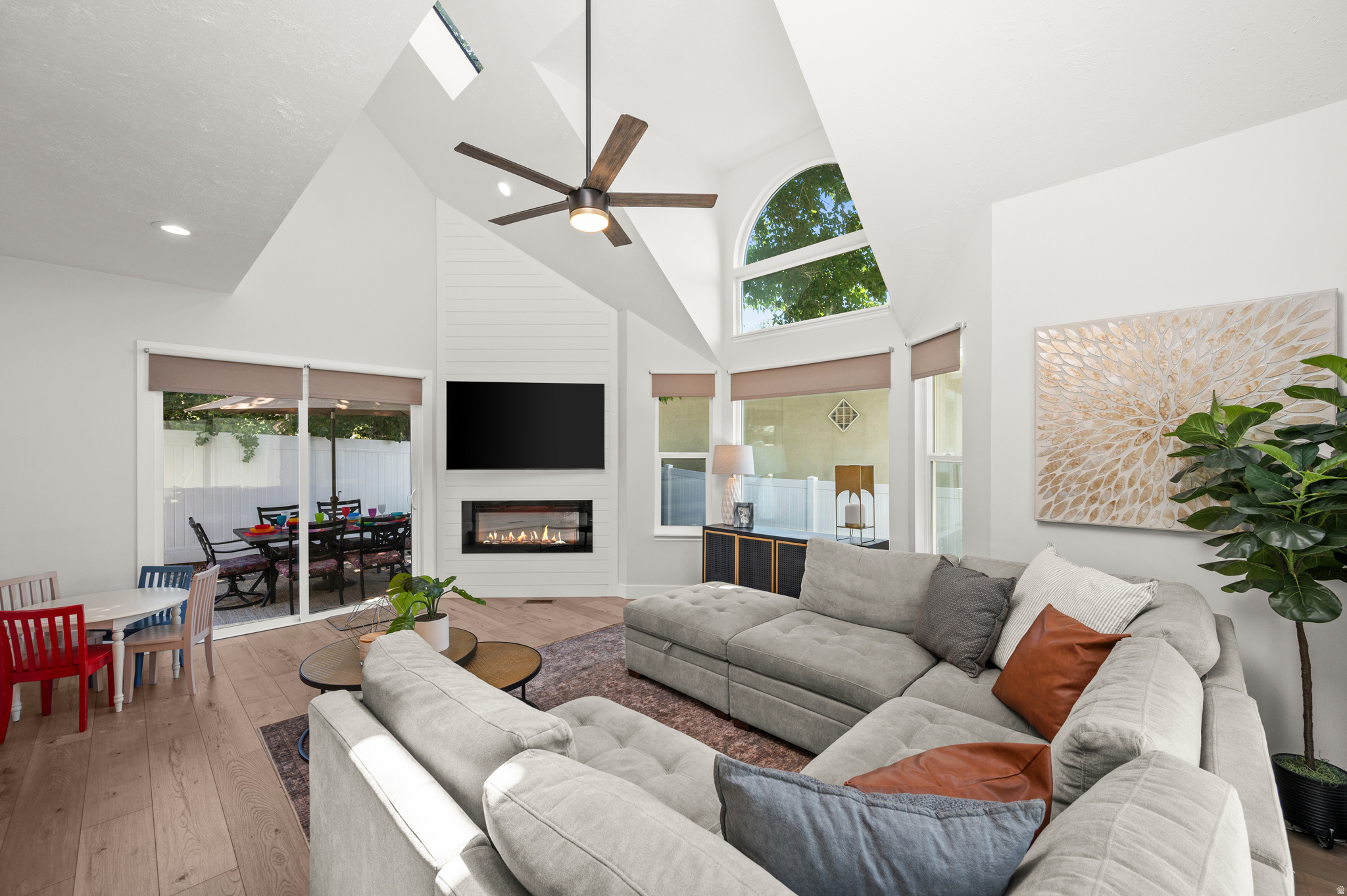 LUNDON STREET - Residential