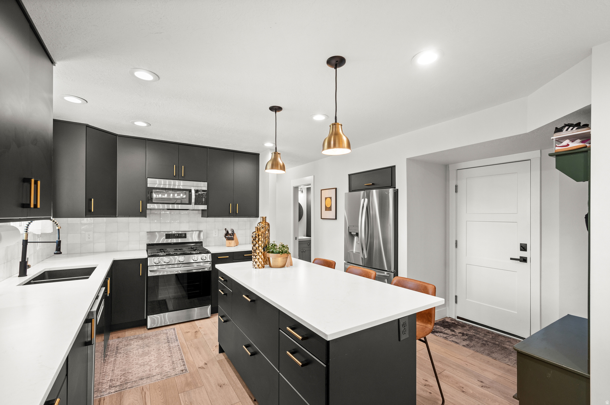 LUNDON STREET - Residential