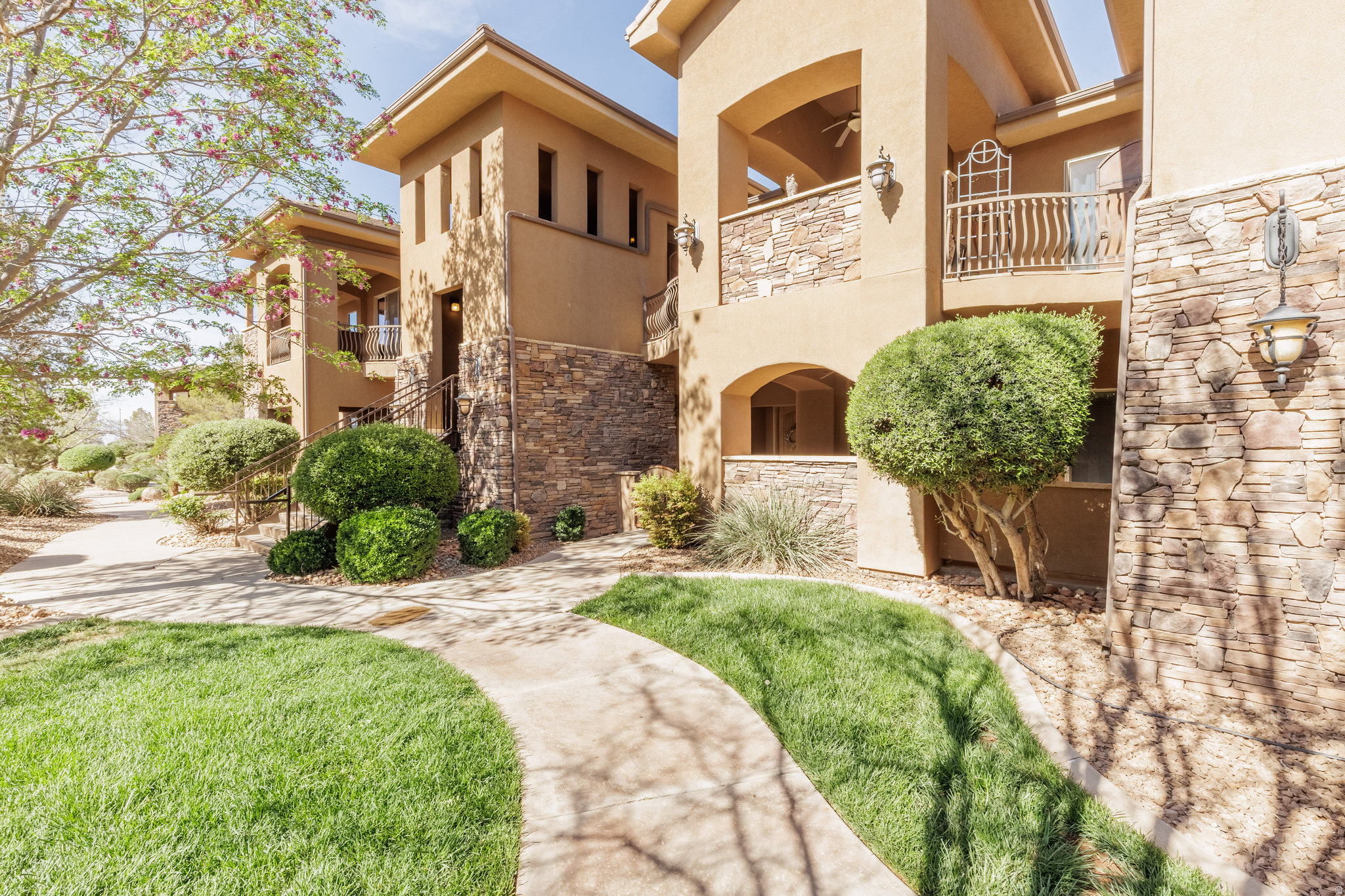 CORAL SPRINGS CONDOMINIUMS PH 1 - Residential