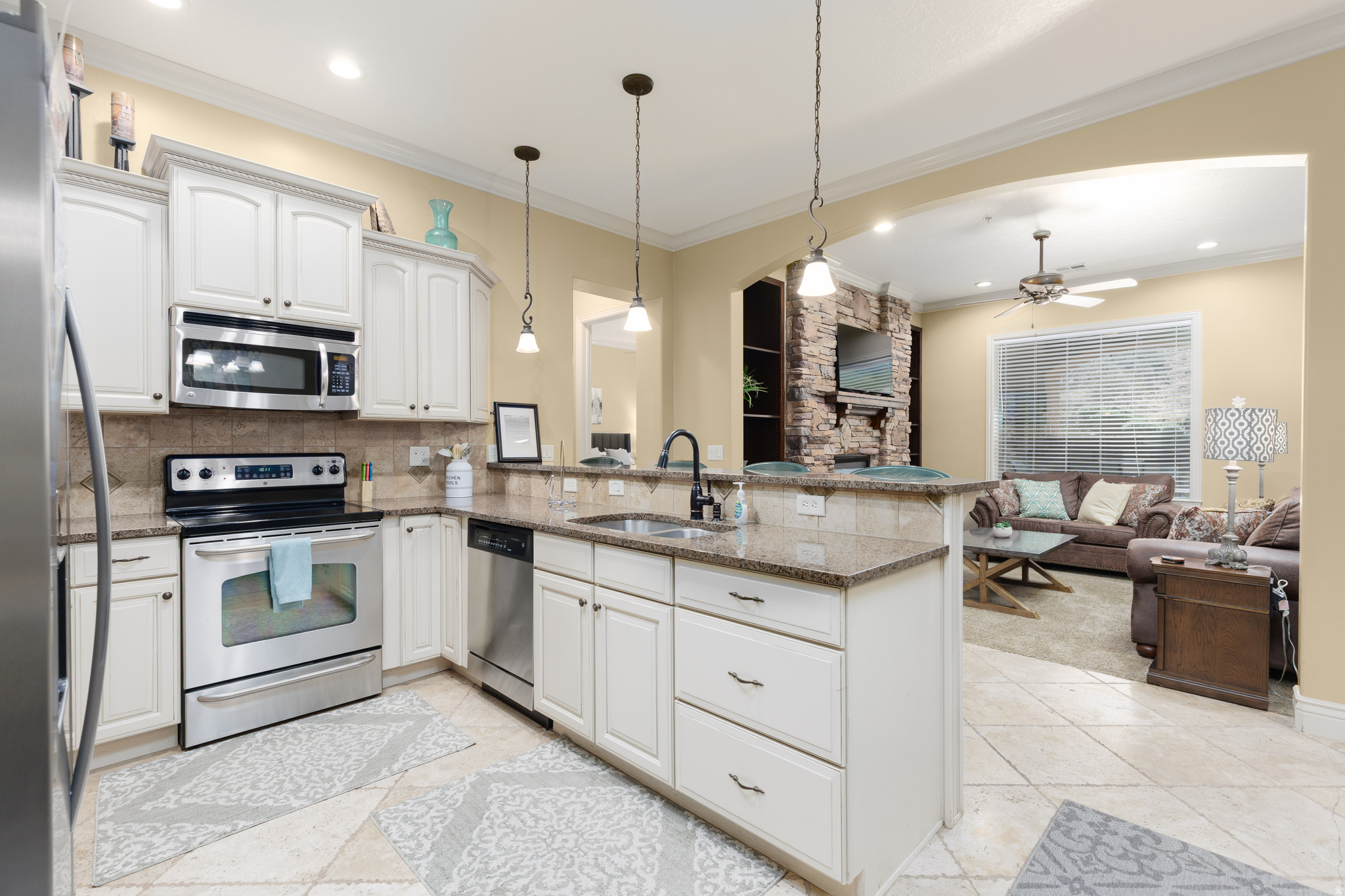 CORAL SPRINGS CONDOMINIUMS PH 1 - Residential