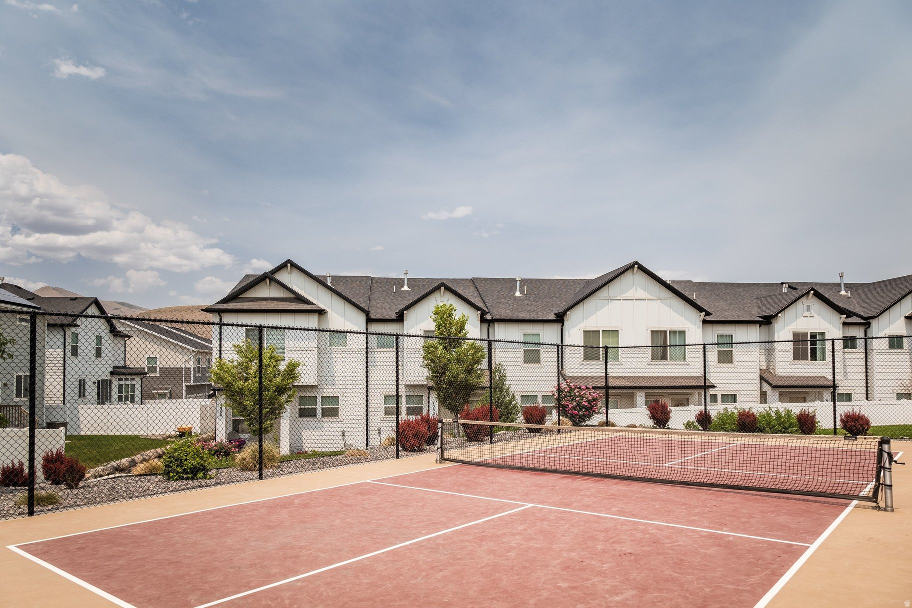 SCENIC MOUNTAIN - Residential