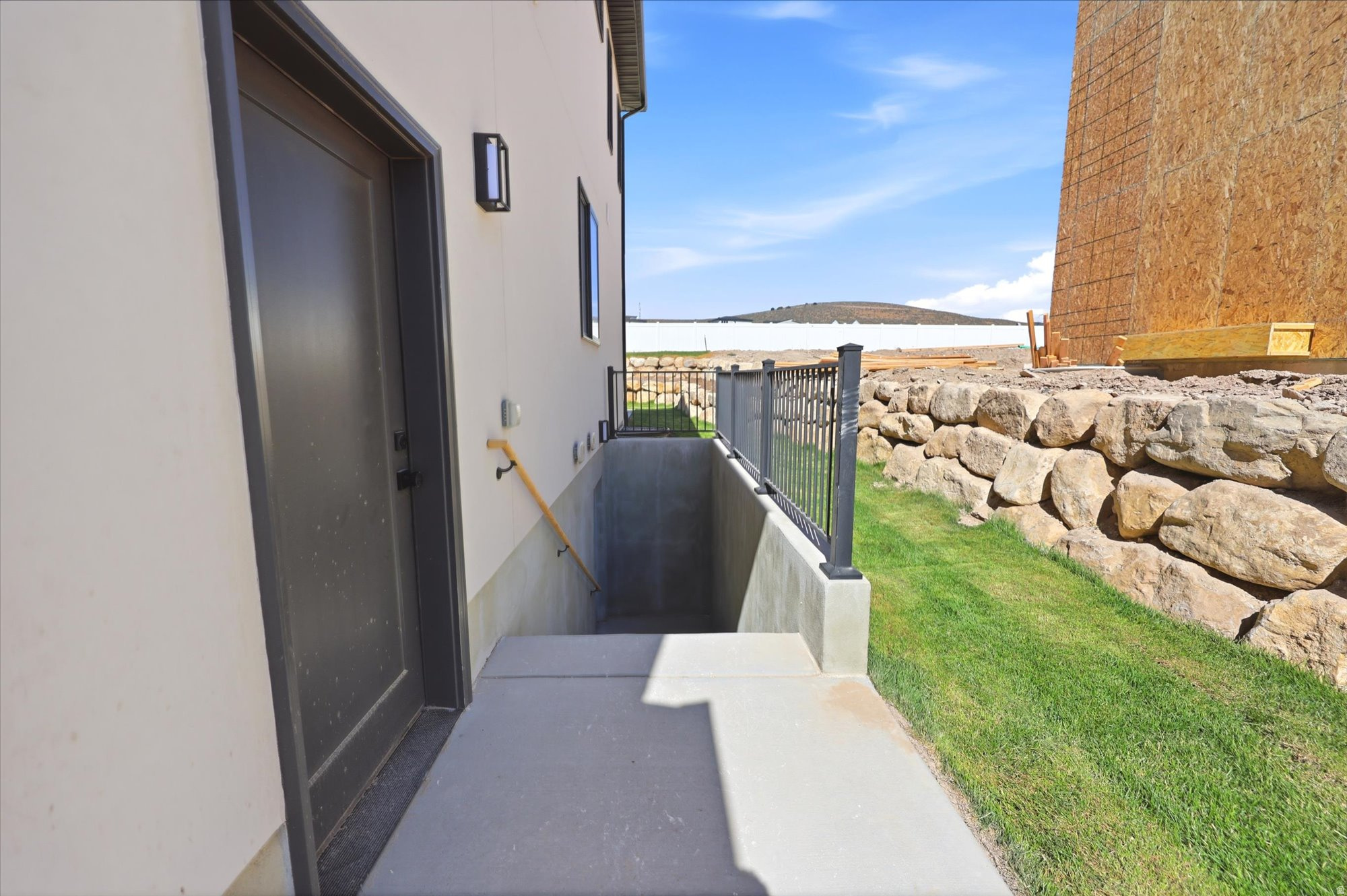 RIDGE - Residential