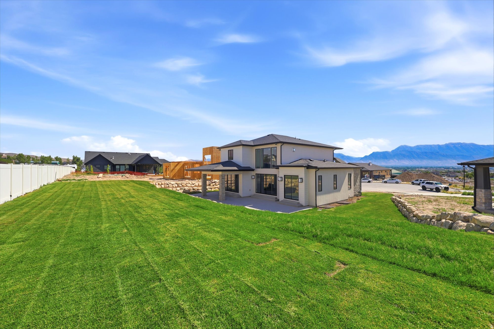 RIDGE - Residential