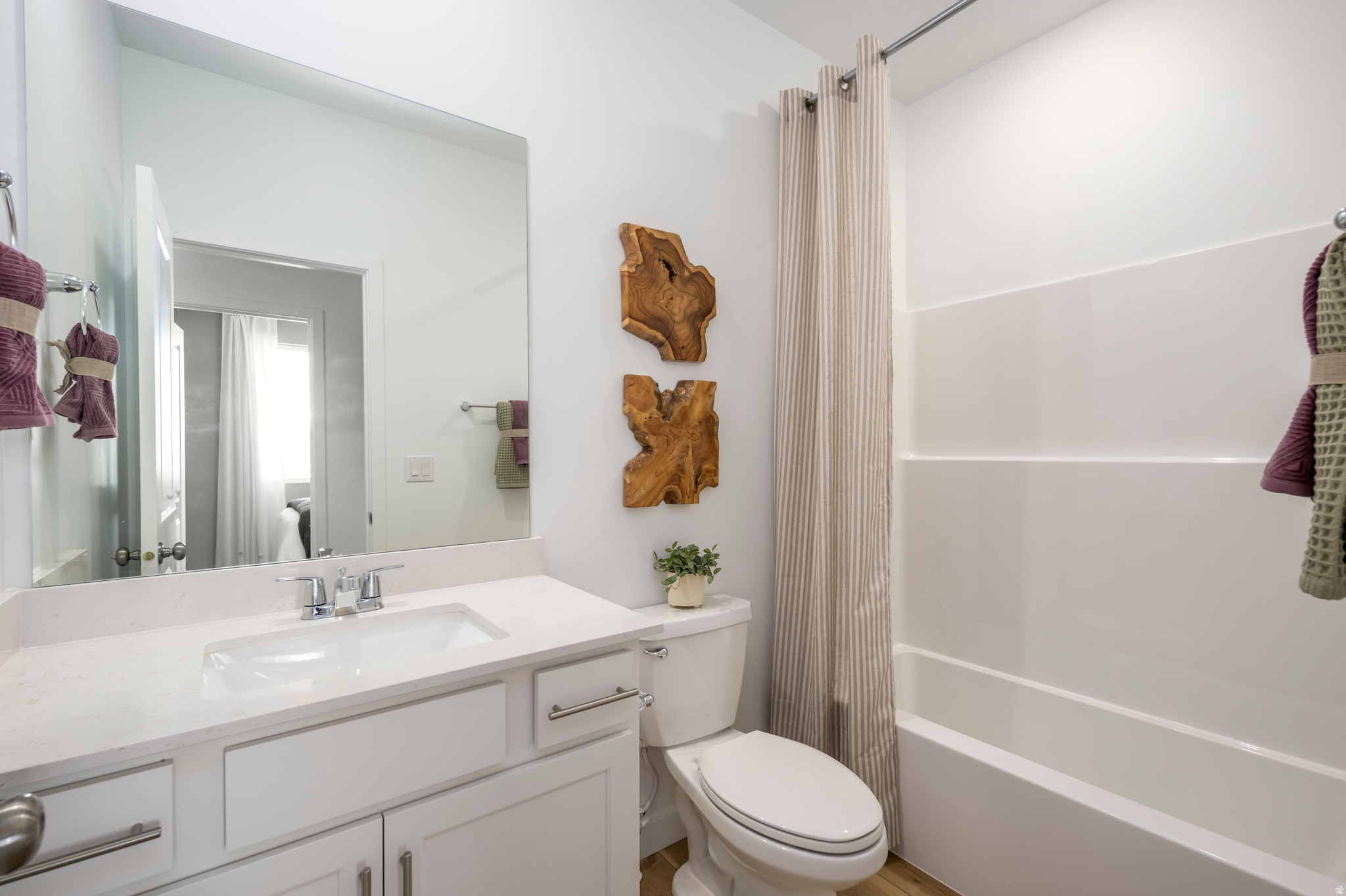 MEADOW CREEK - Residential