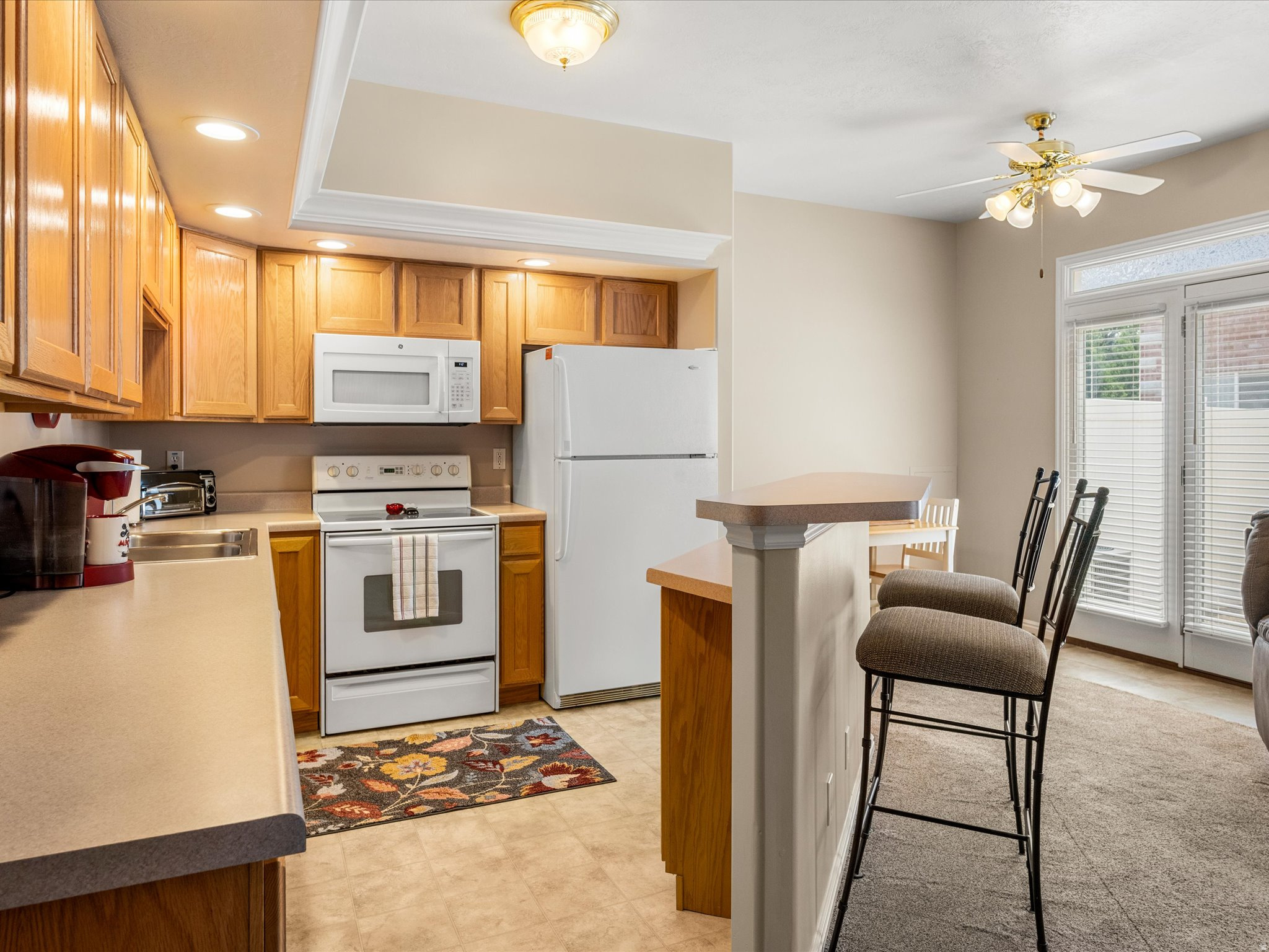 PEREGRINE POINTE CONDO #3 - Residential
