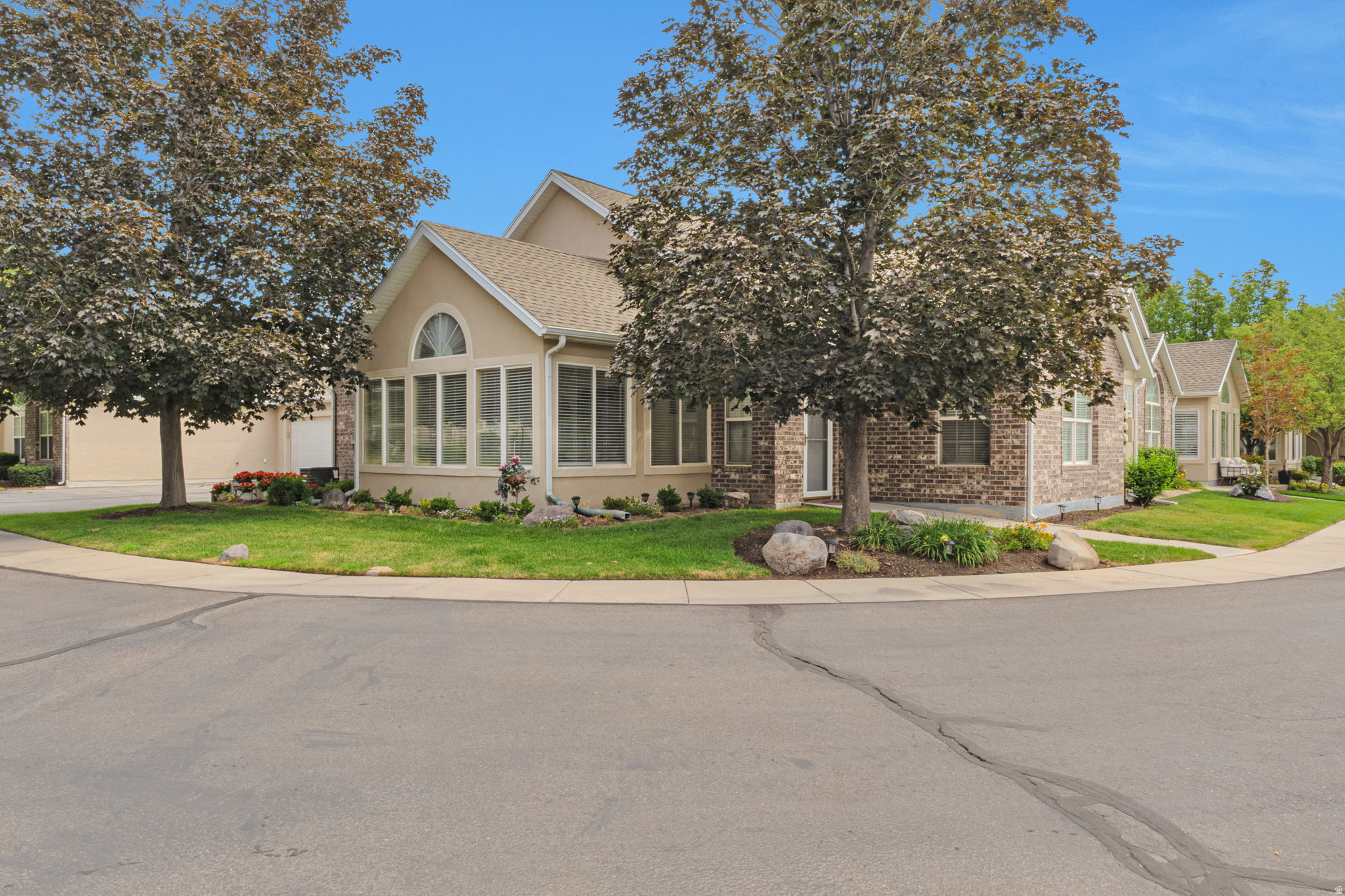 JORDAN VILLA - Residential
