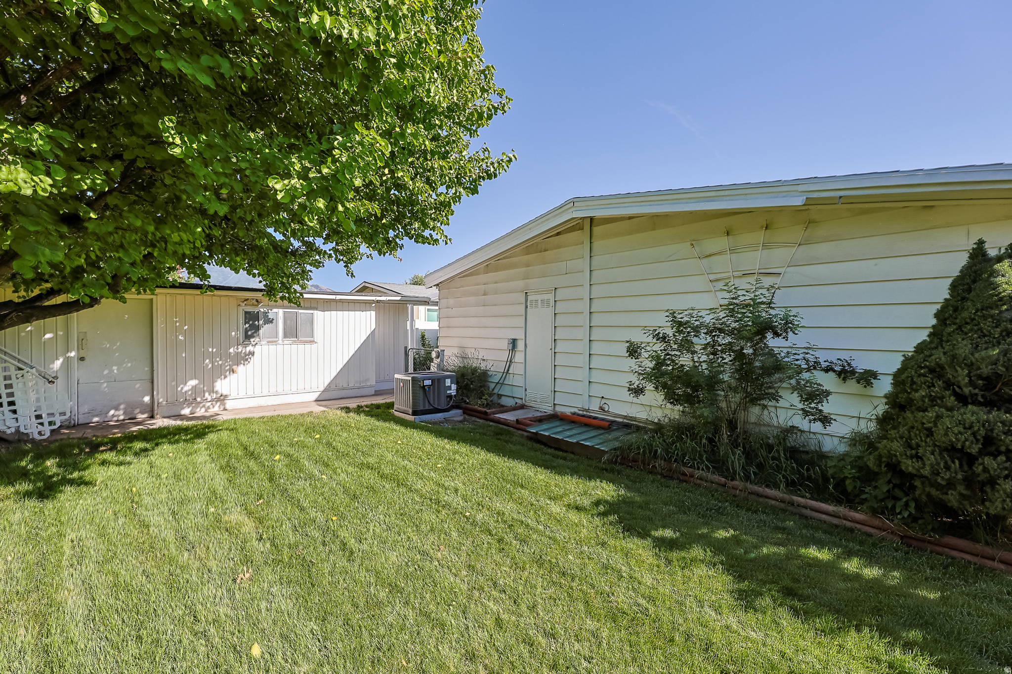 ALTA VIEW ESTATES - Residential