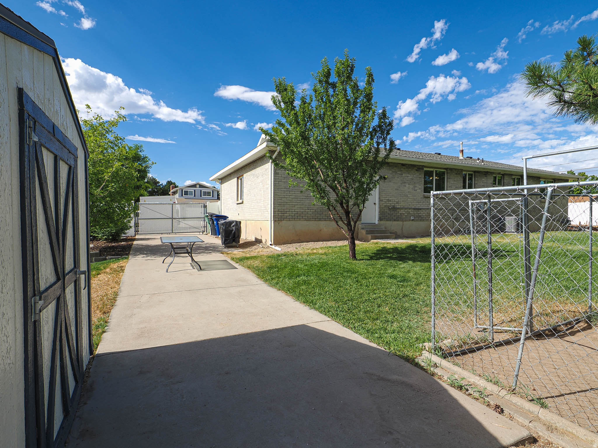 BROWNS MEADOW - Residential