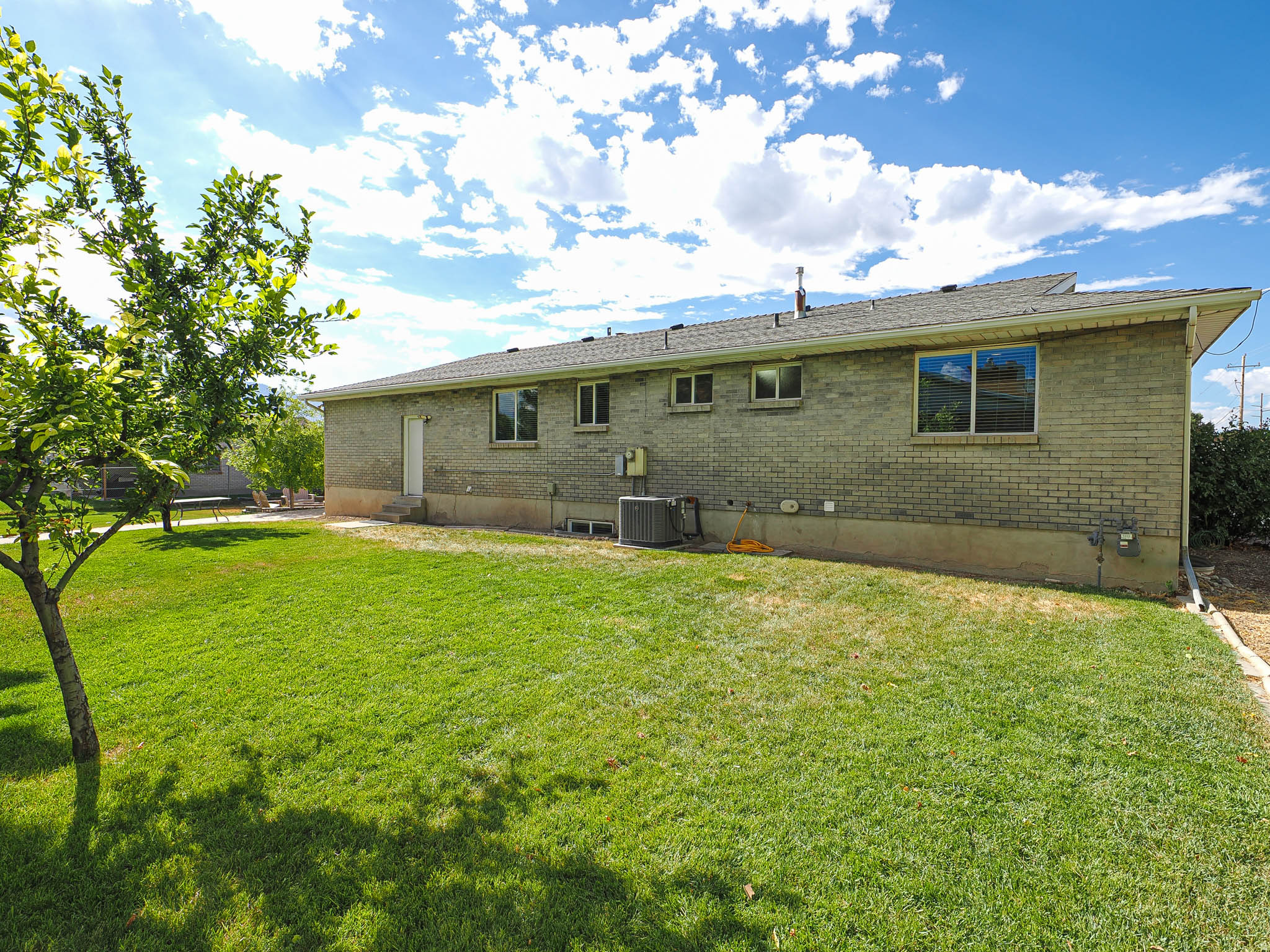 BROWNS MEADOW - Residential