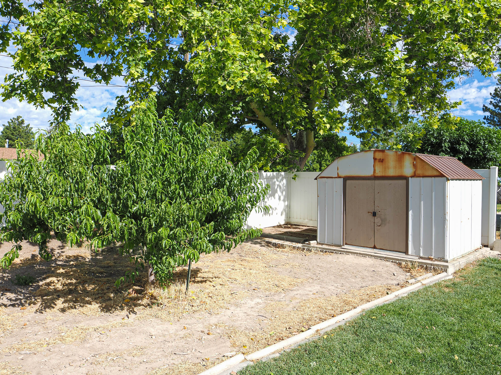 BROWNS MEADOW - Residential