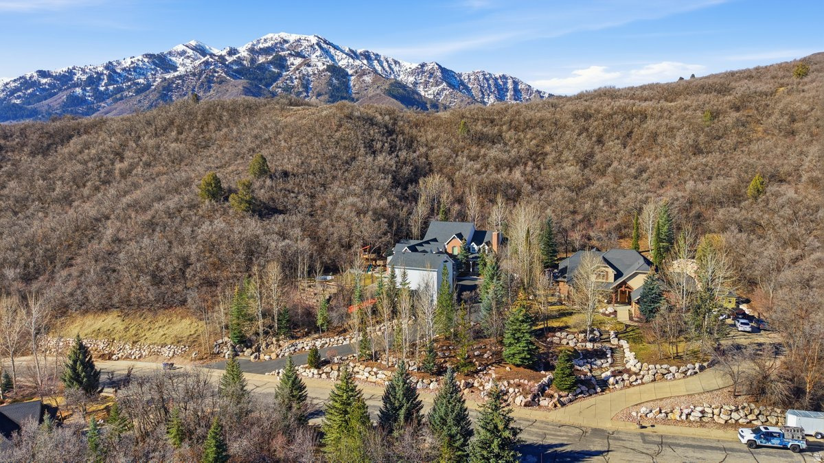 HIGHLANDS WEST SUBDIVISION - Residential