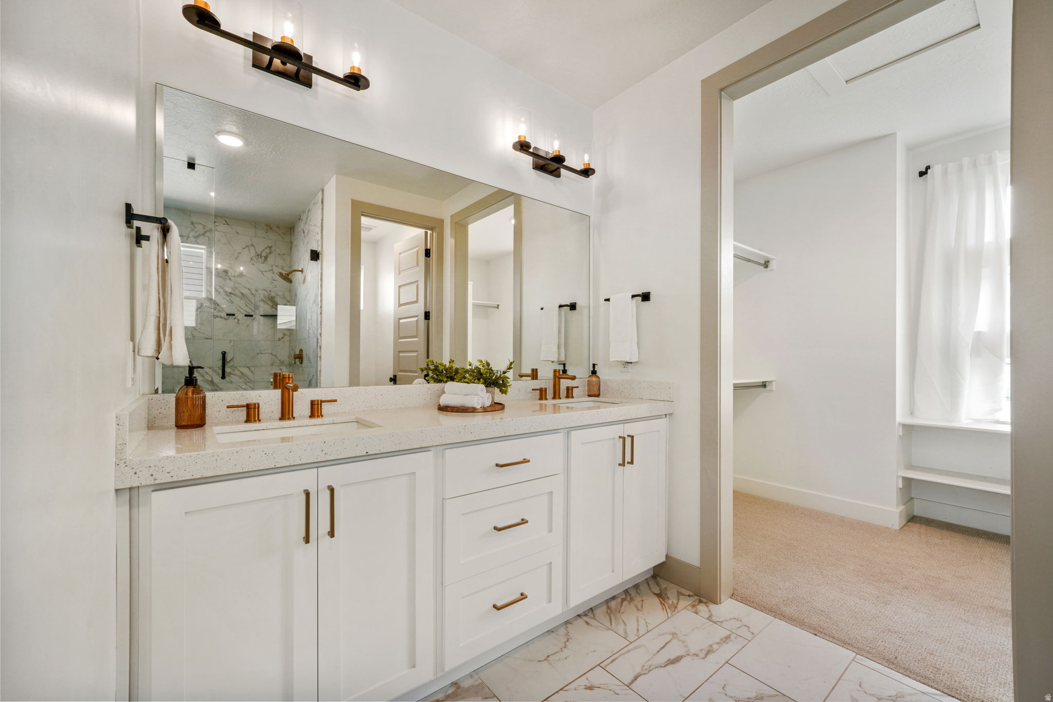 FOX HOLLOW - Residential