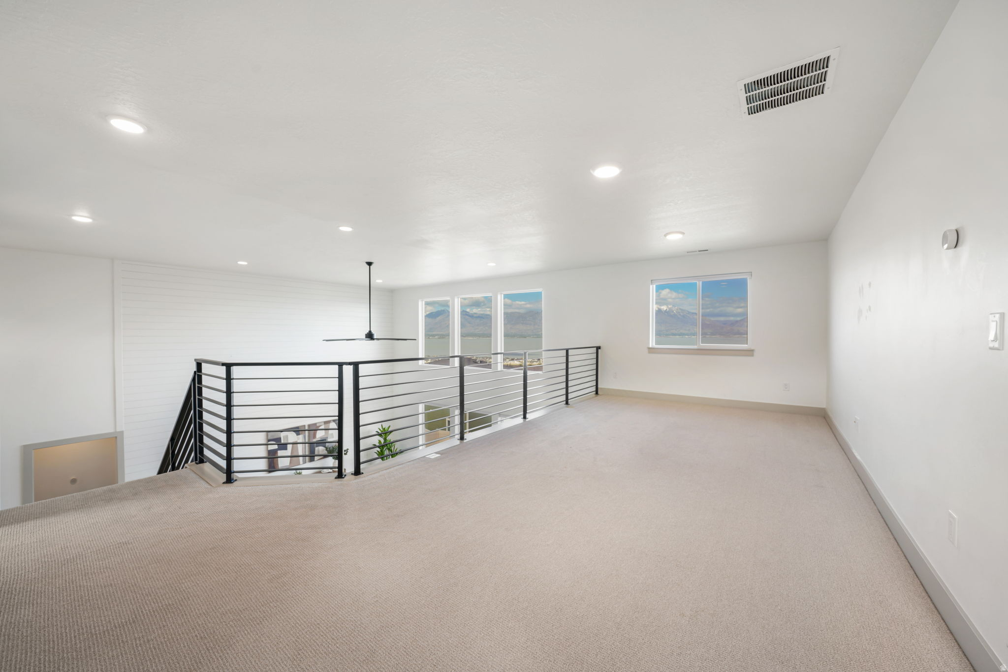 FOX HOLLOW - Residential