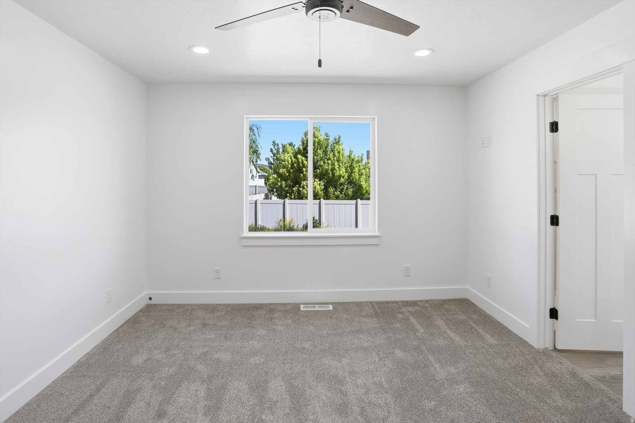 KIRKLAND - Residential