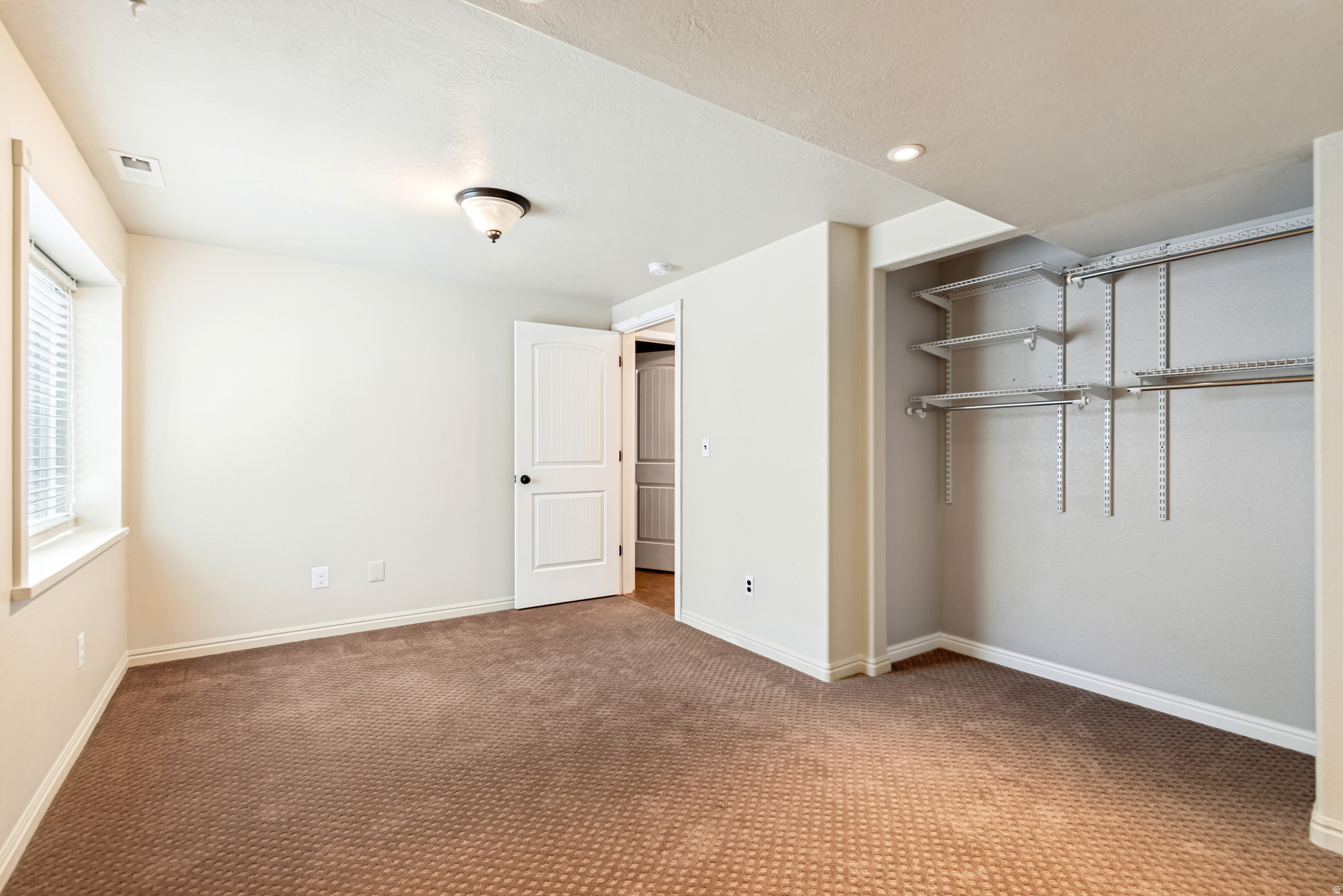 RIVER WALK - Residential