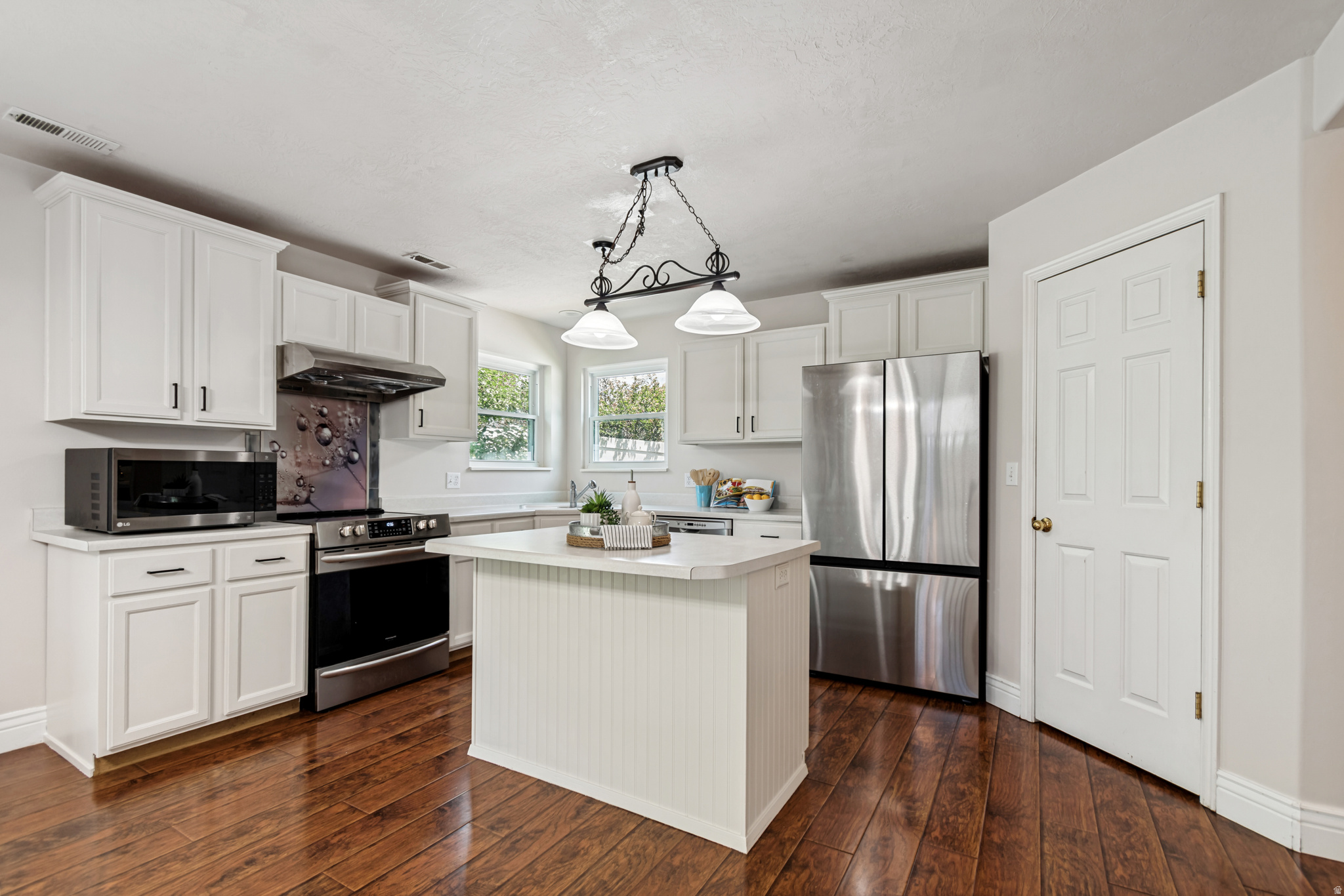 RIVER WALK - Residential
