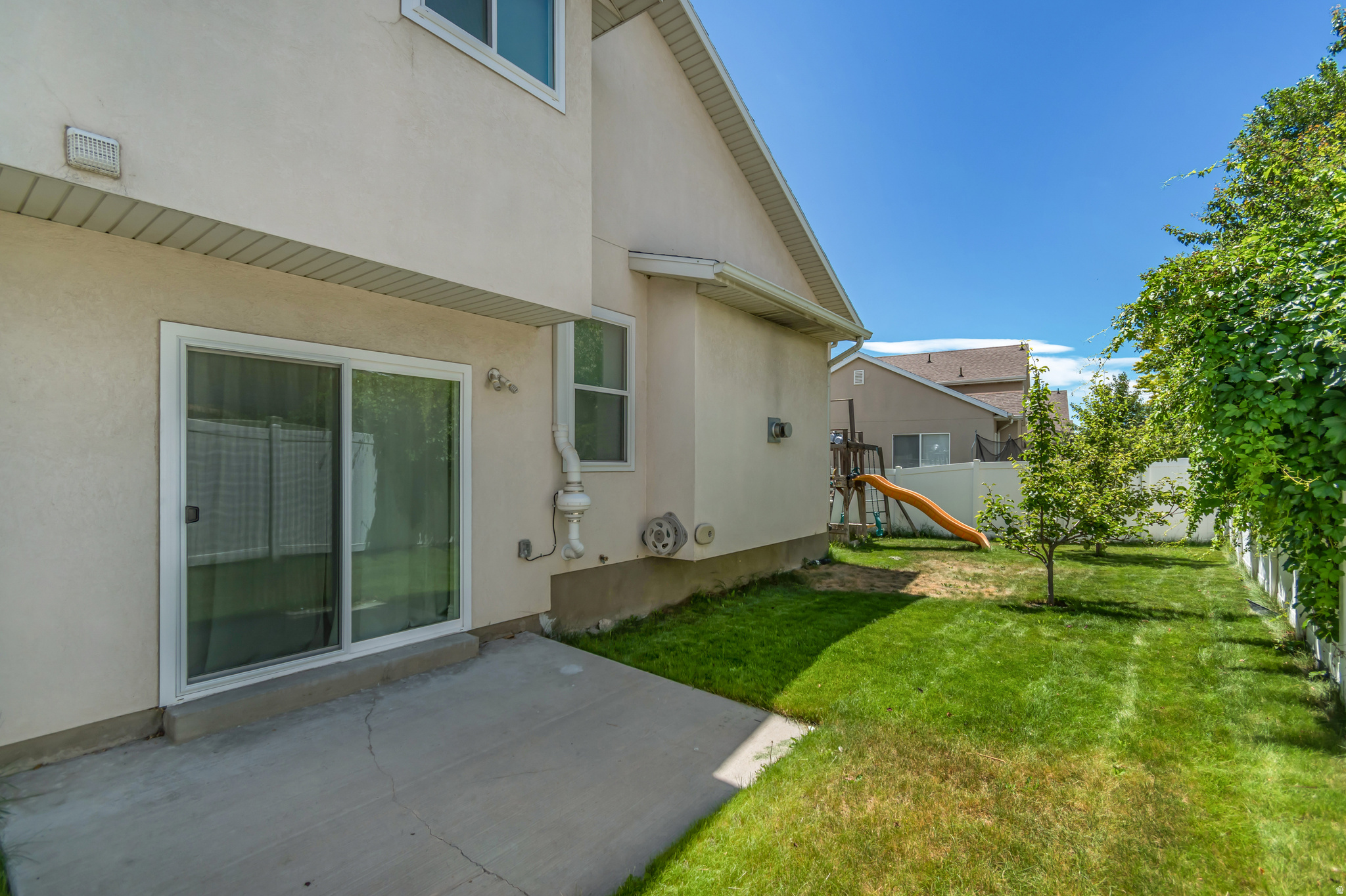 RIVER WALK - Residential