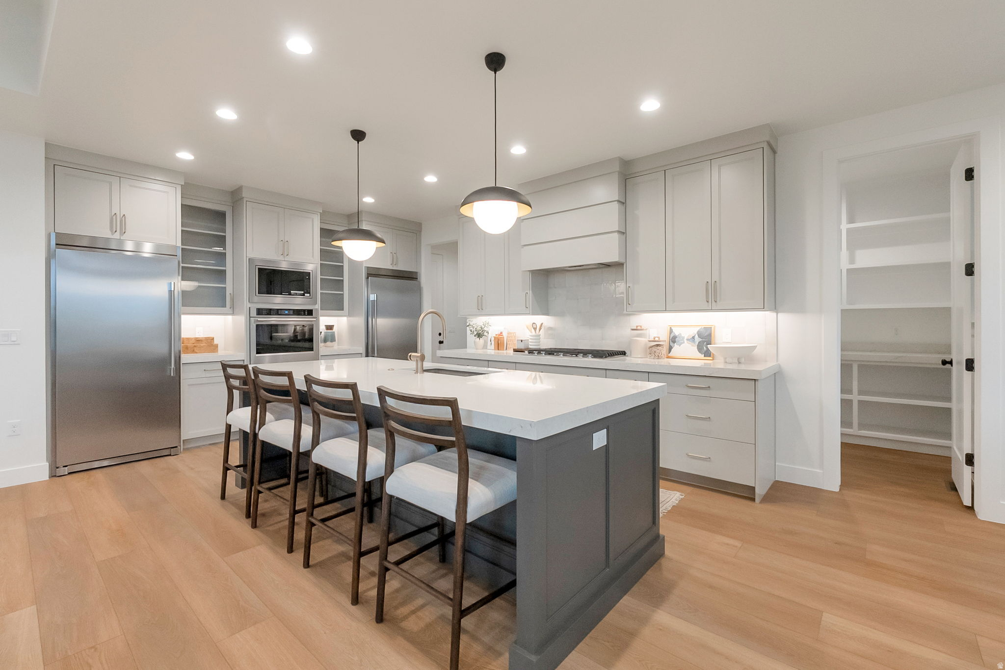 BLOSSOM HILL - Residential