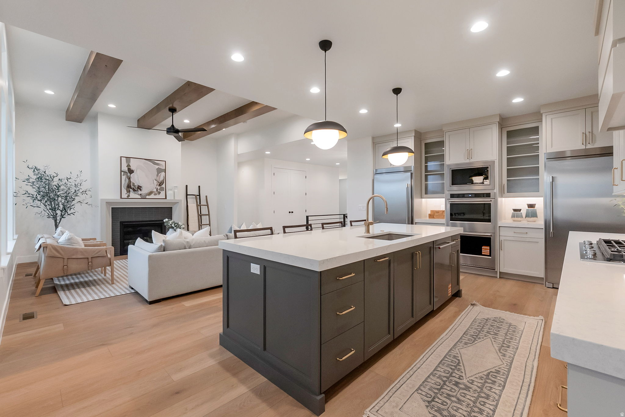 BLOSSOM HILL - Residential