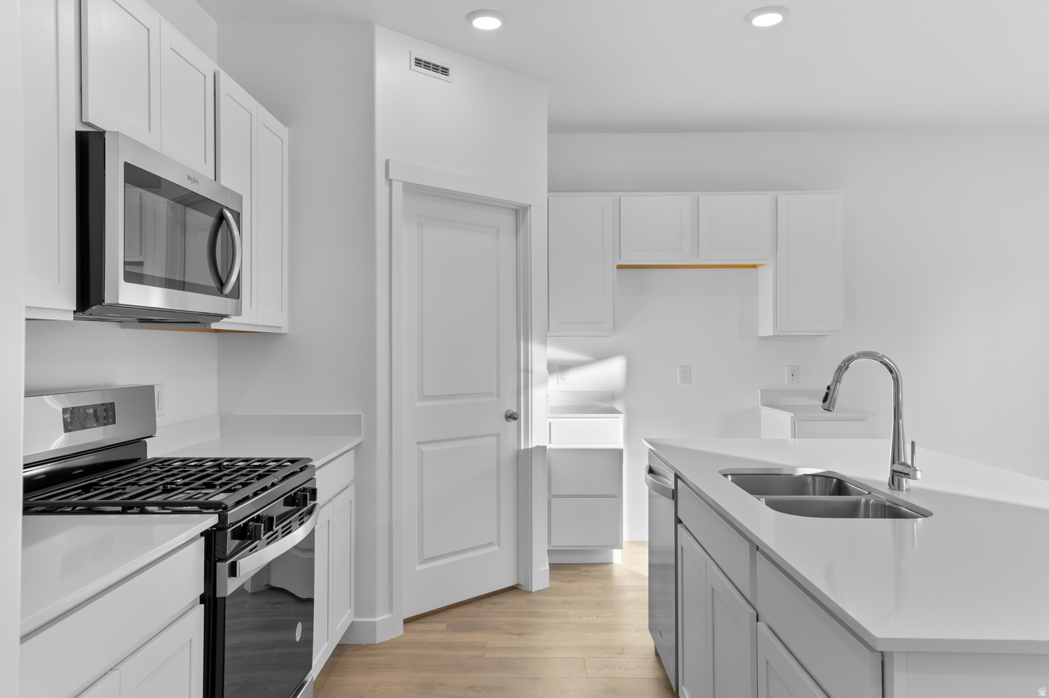 VIRIDIAN - Residential