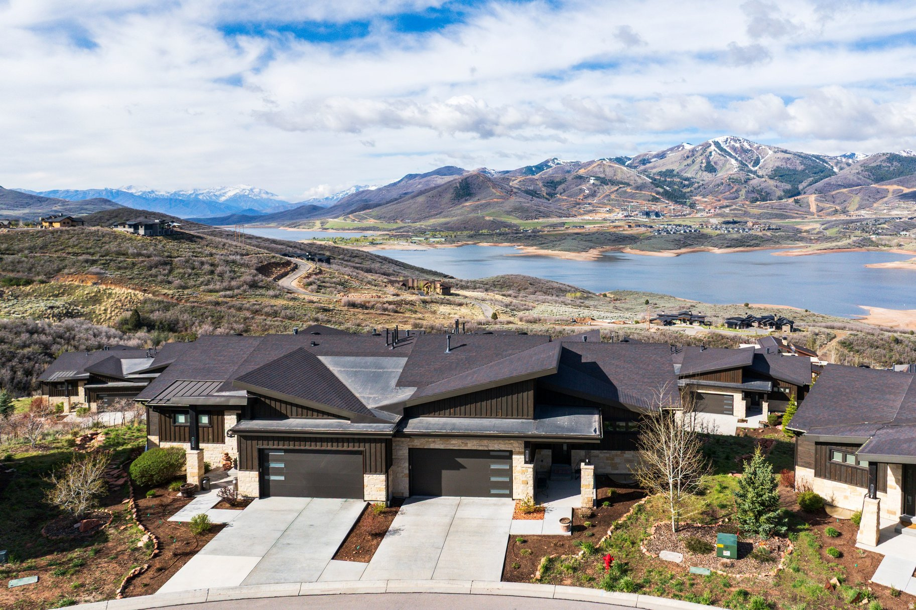 SHORELINE - Residential