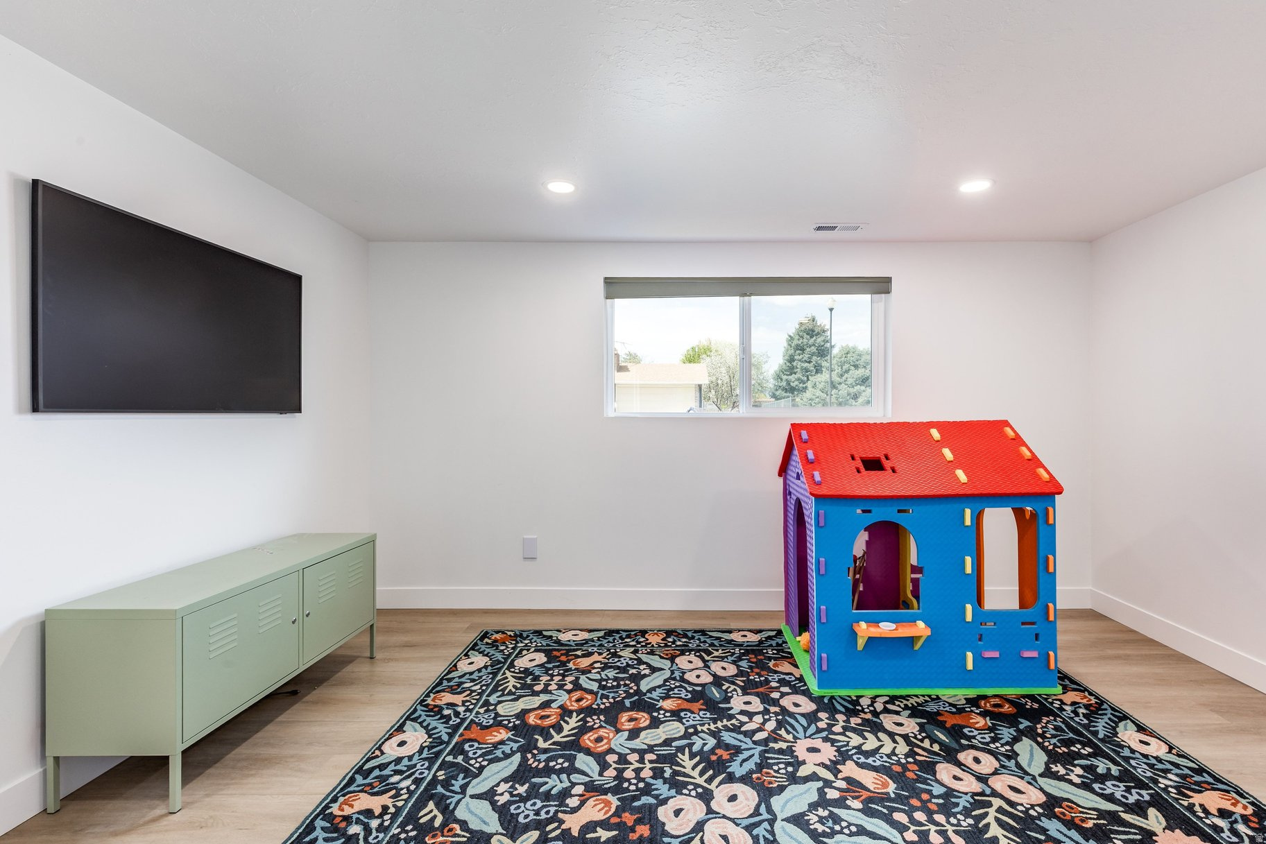 SANDY HEIGHTS SOUTH - Residential