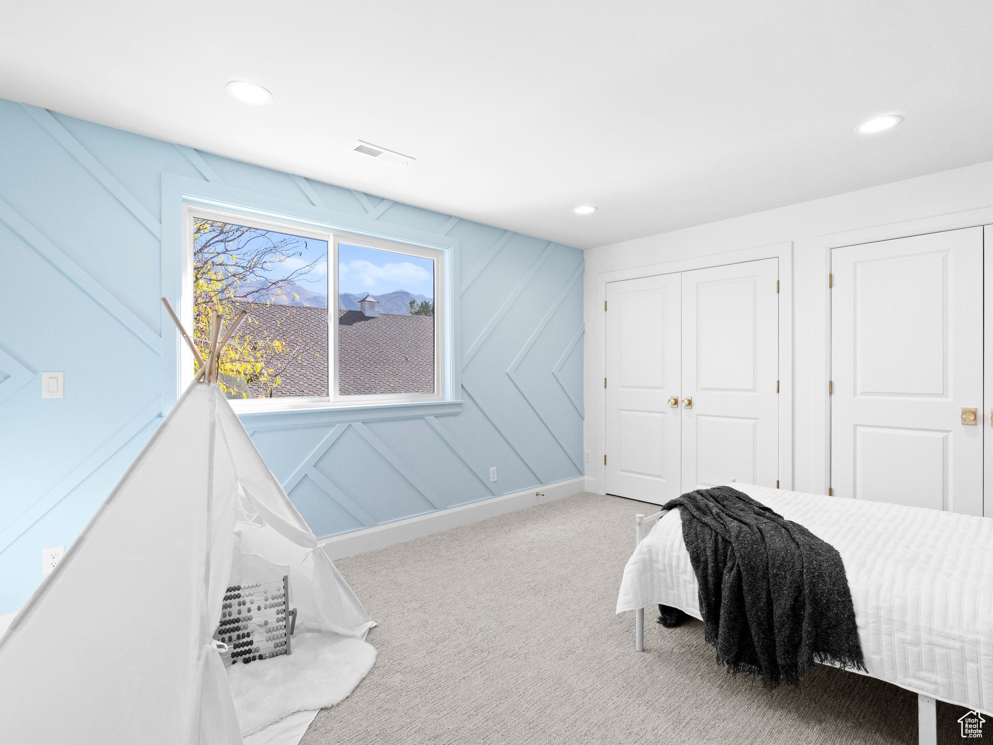 CASCADE ACRES - Residential