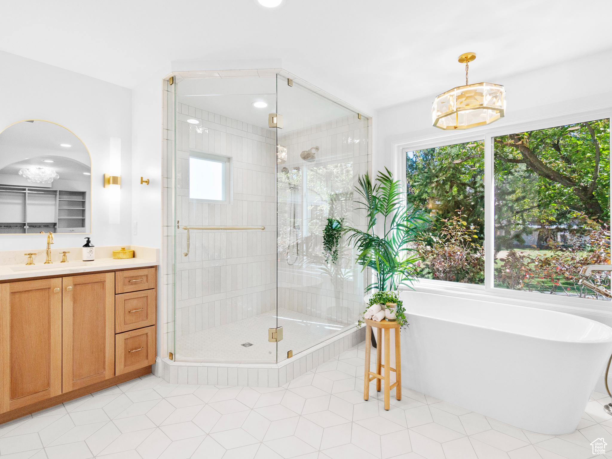 CASCADE ACRES - Residential